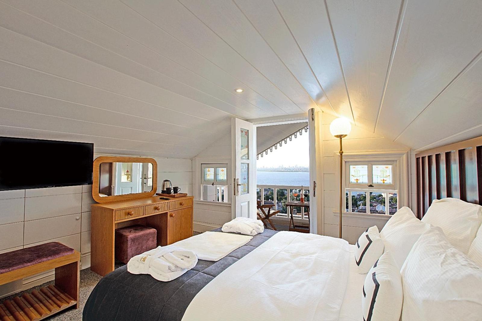 Suite with Sea View