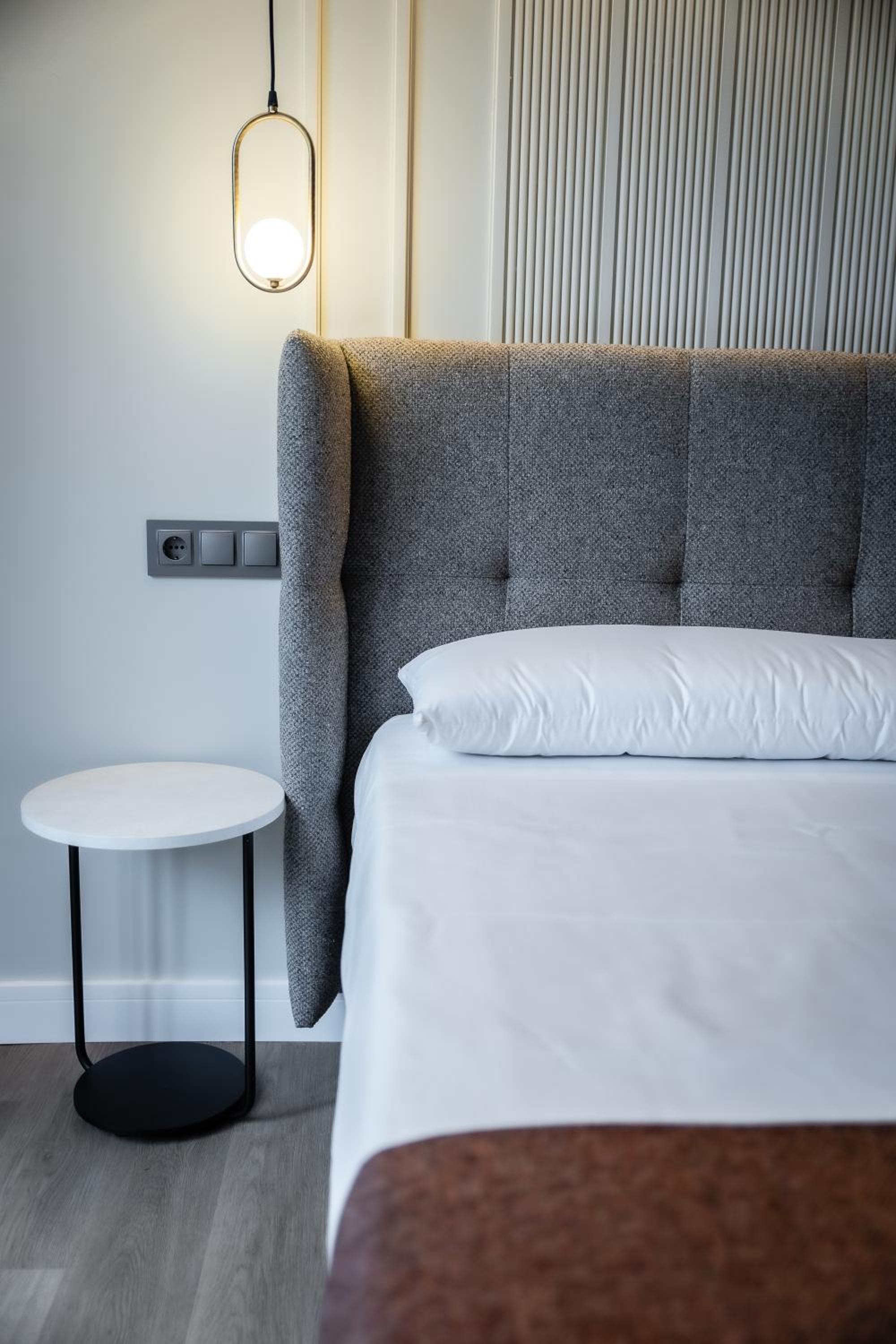Double Room with Extra Bed - Photo 9