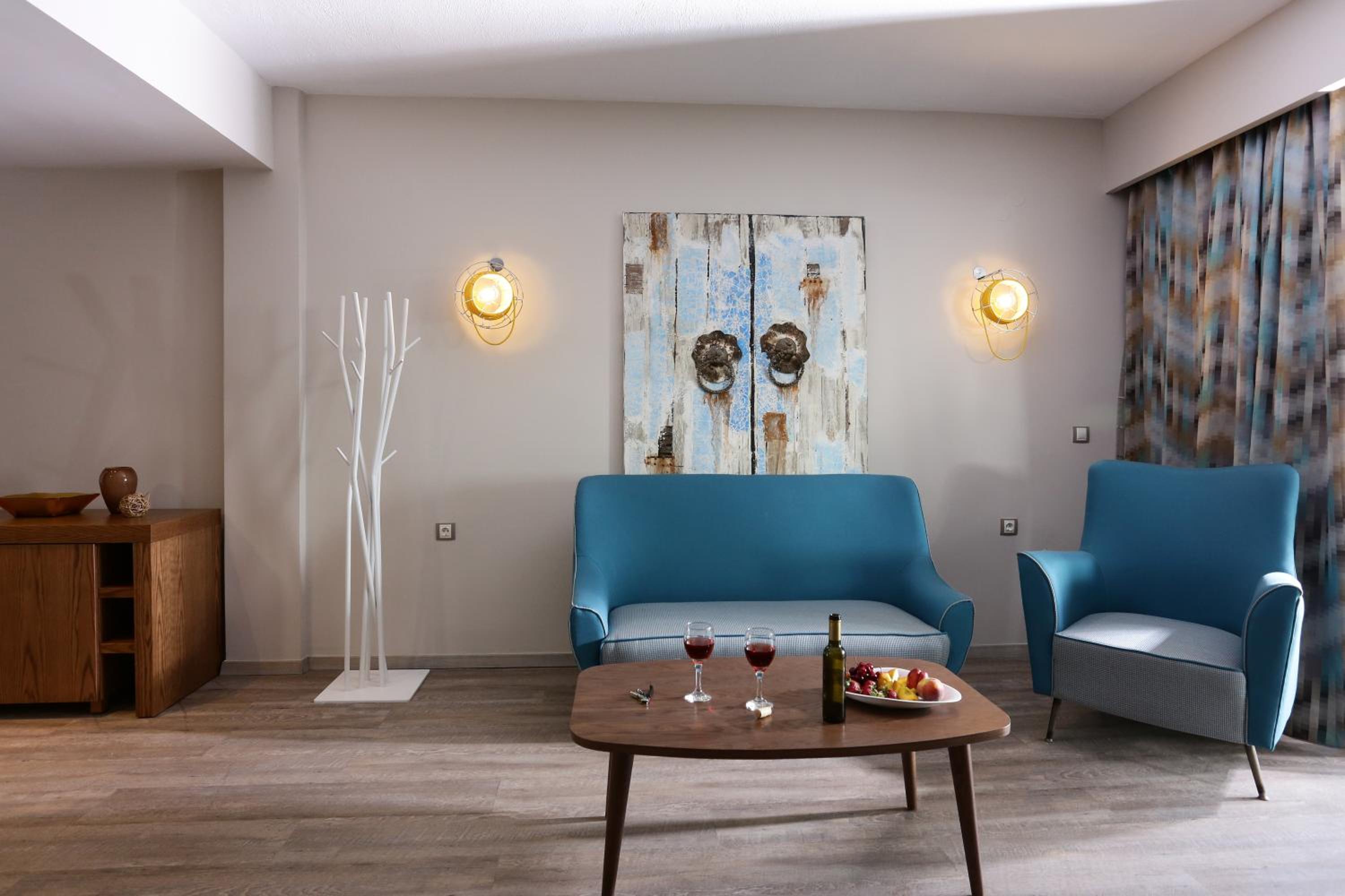 Suite with Private Pool - Photo 1
