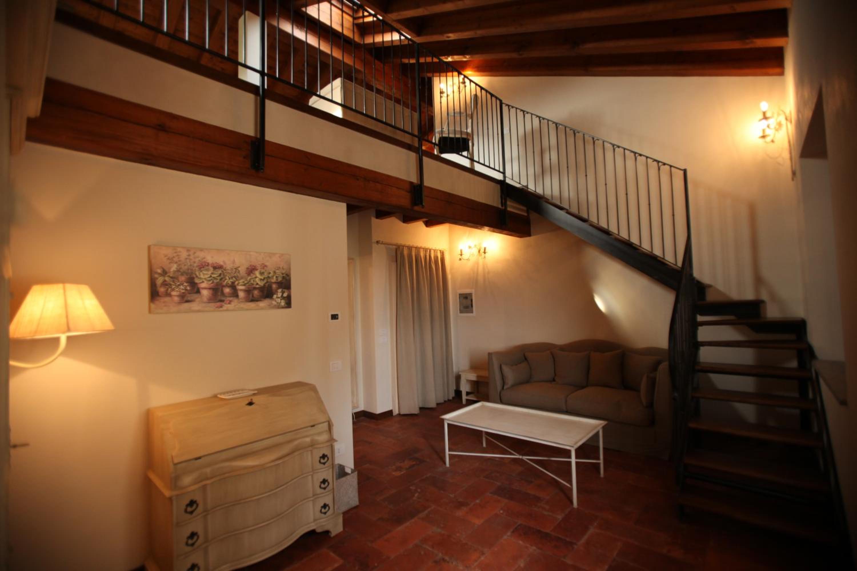 Suite - Split Level photo 2