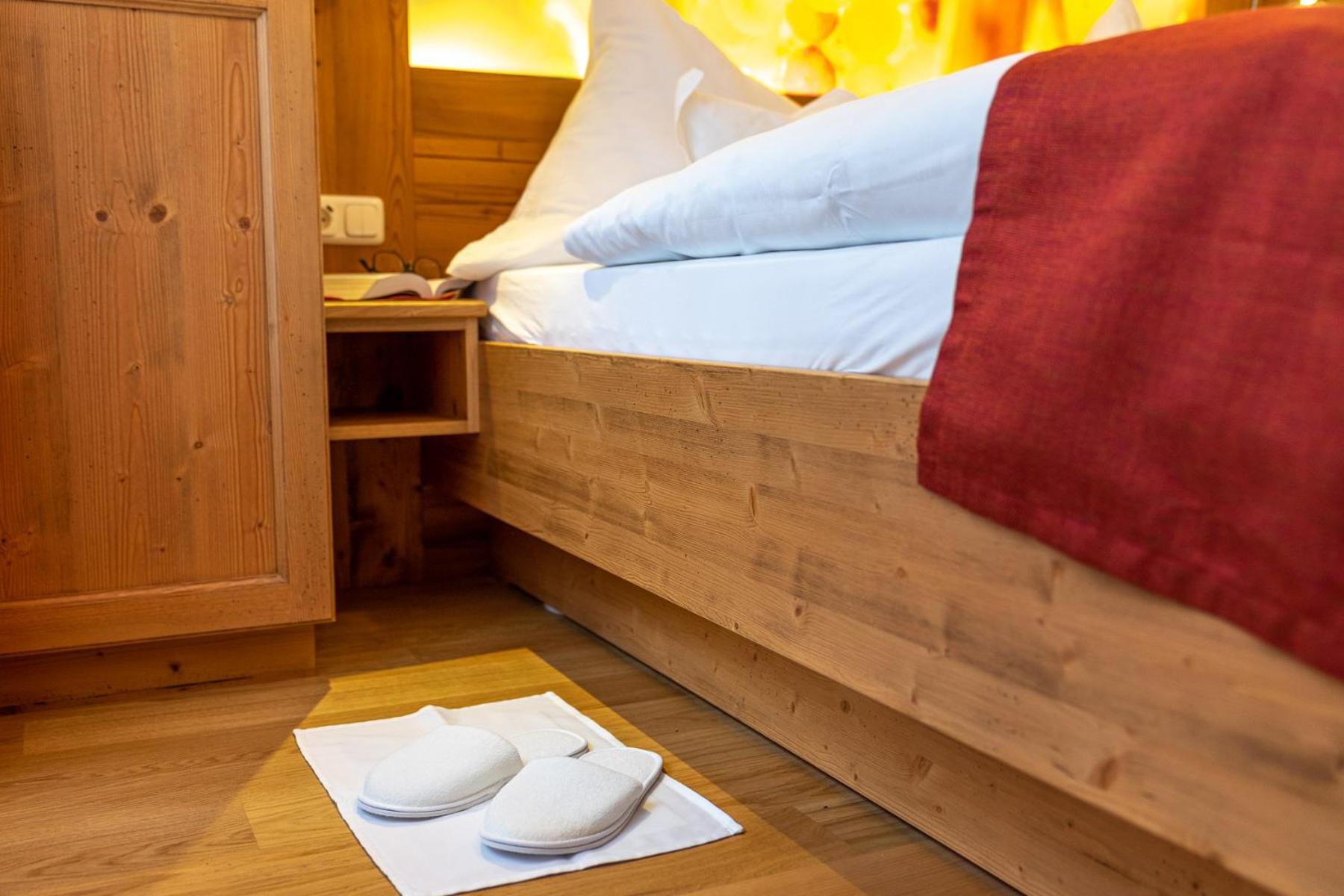 One-Bedroom Apartment "Bacchus" photo 1