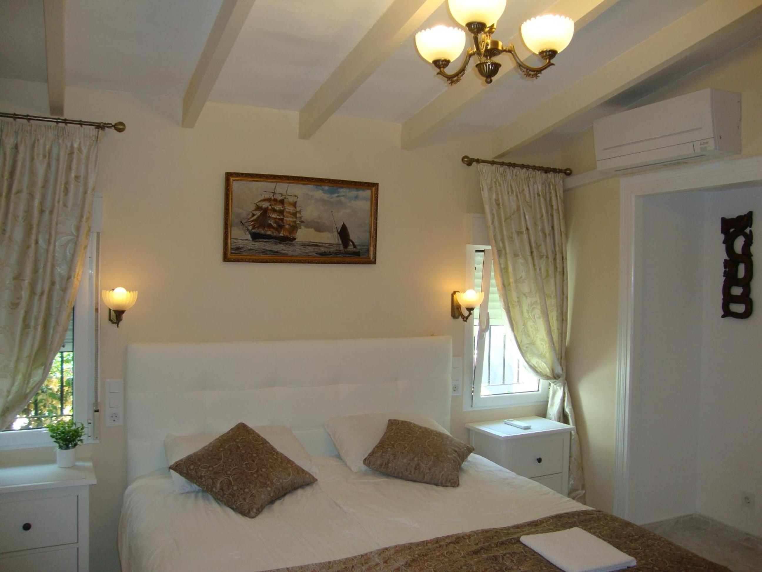 Three-Bedroom Apartment with Private Pool photo 2