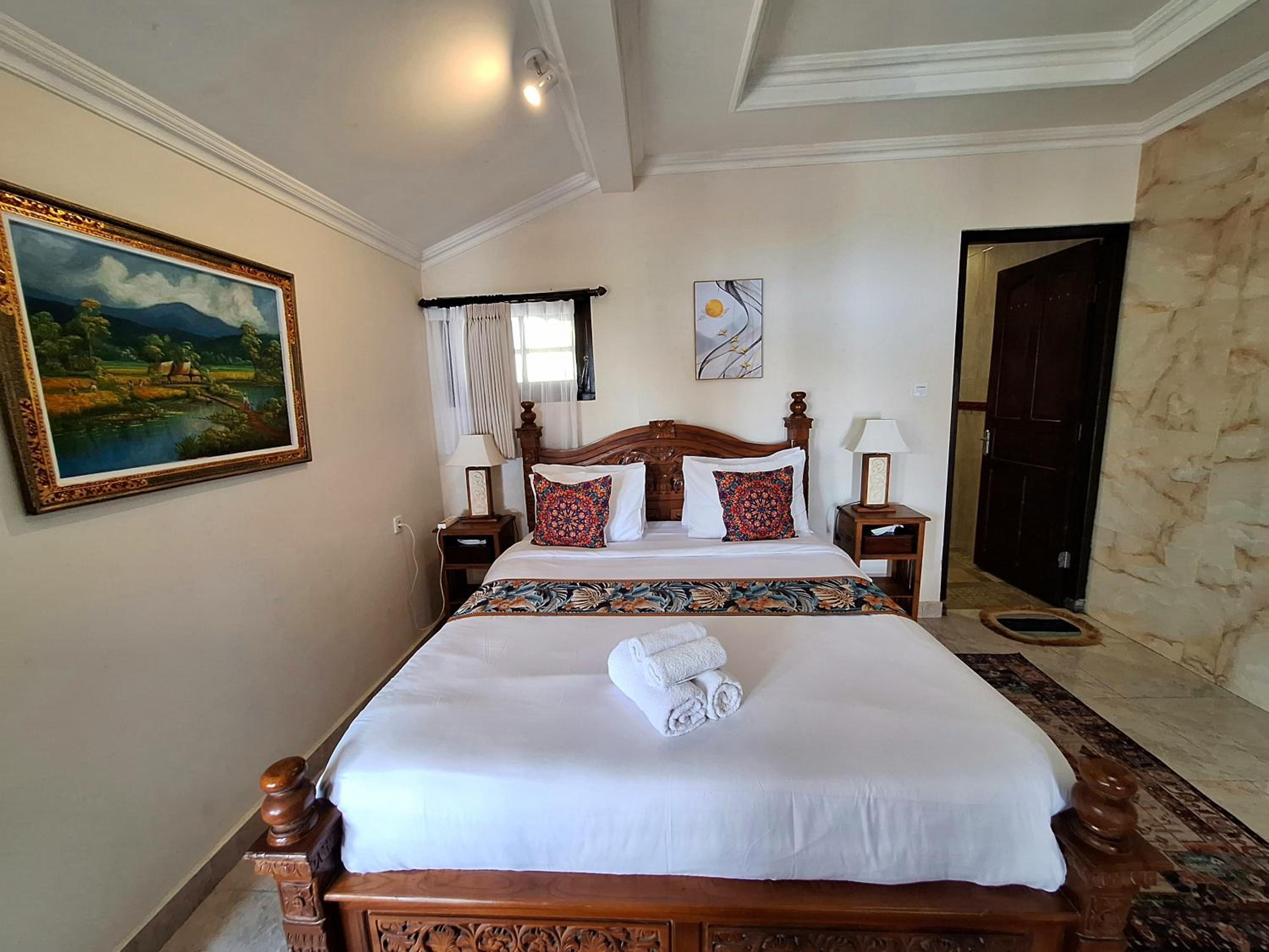 Standard Double Room - Photo 9