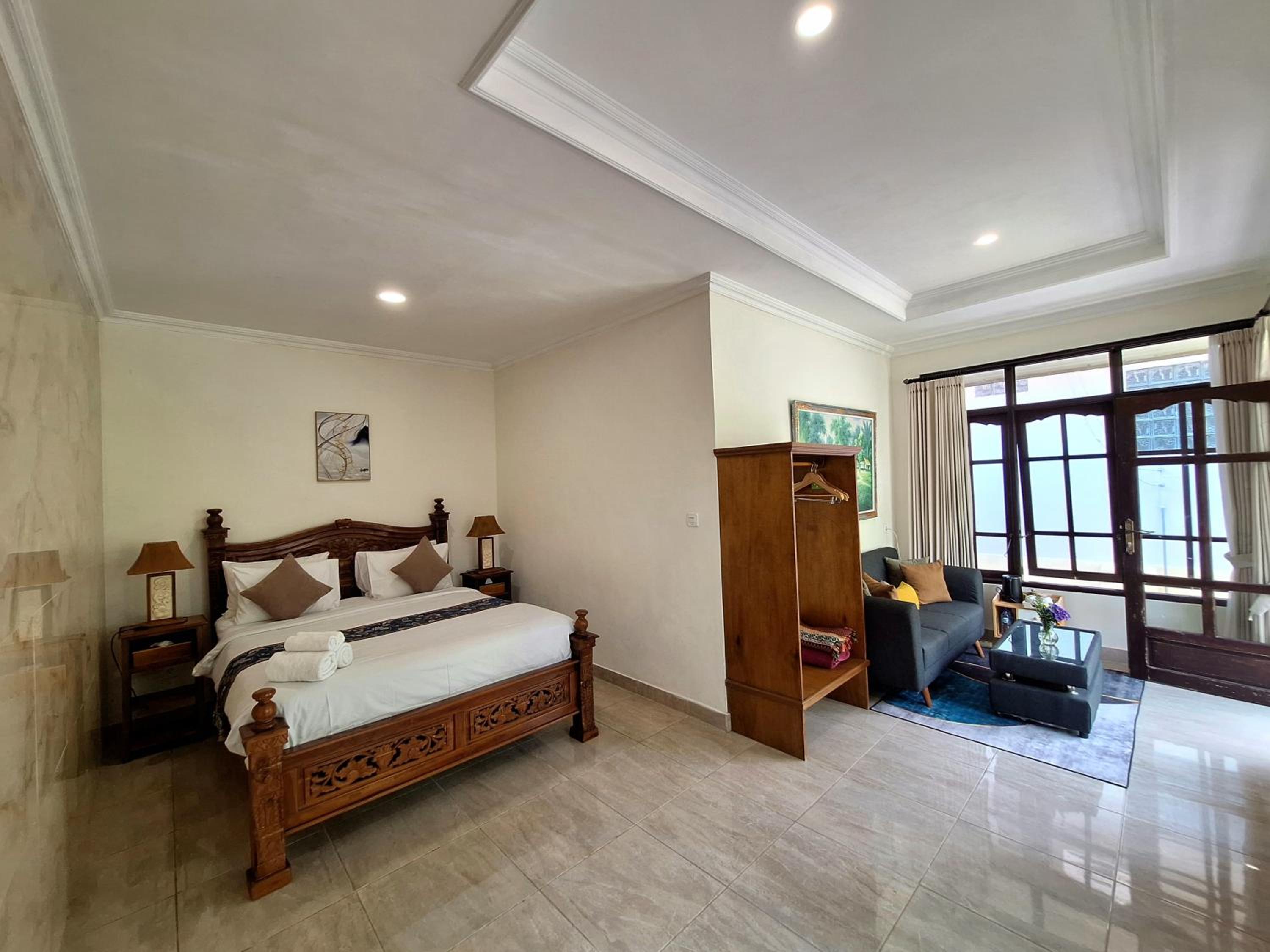 Large Double Room