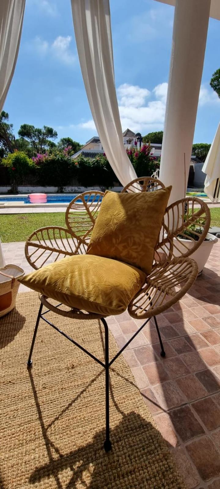 Villa photo 2