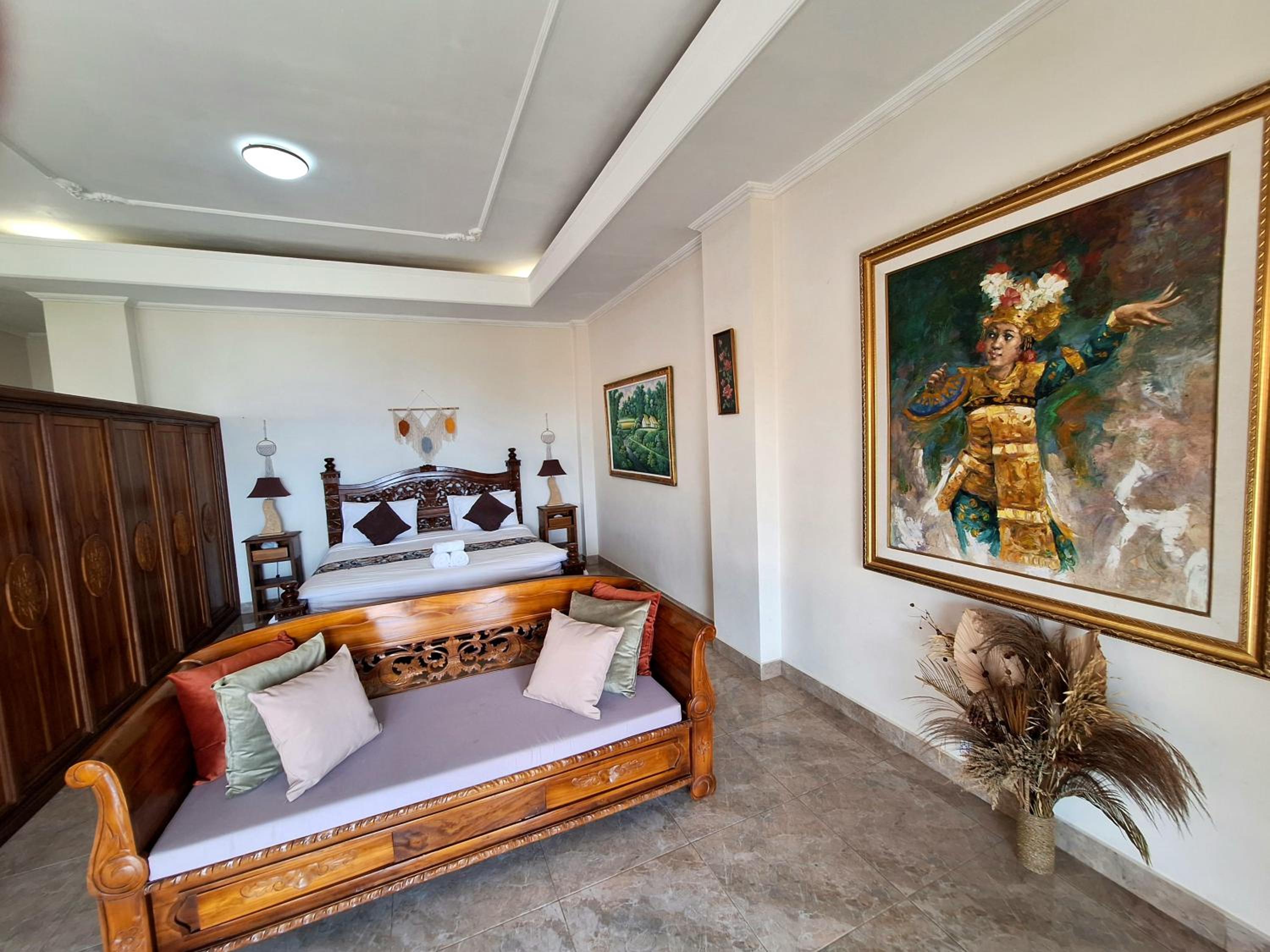 Deluxe Family Room - Photo 1