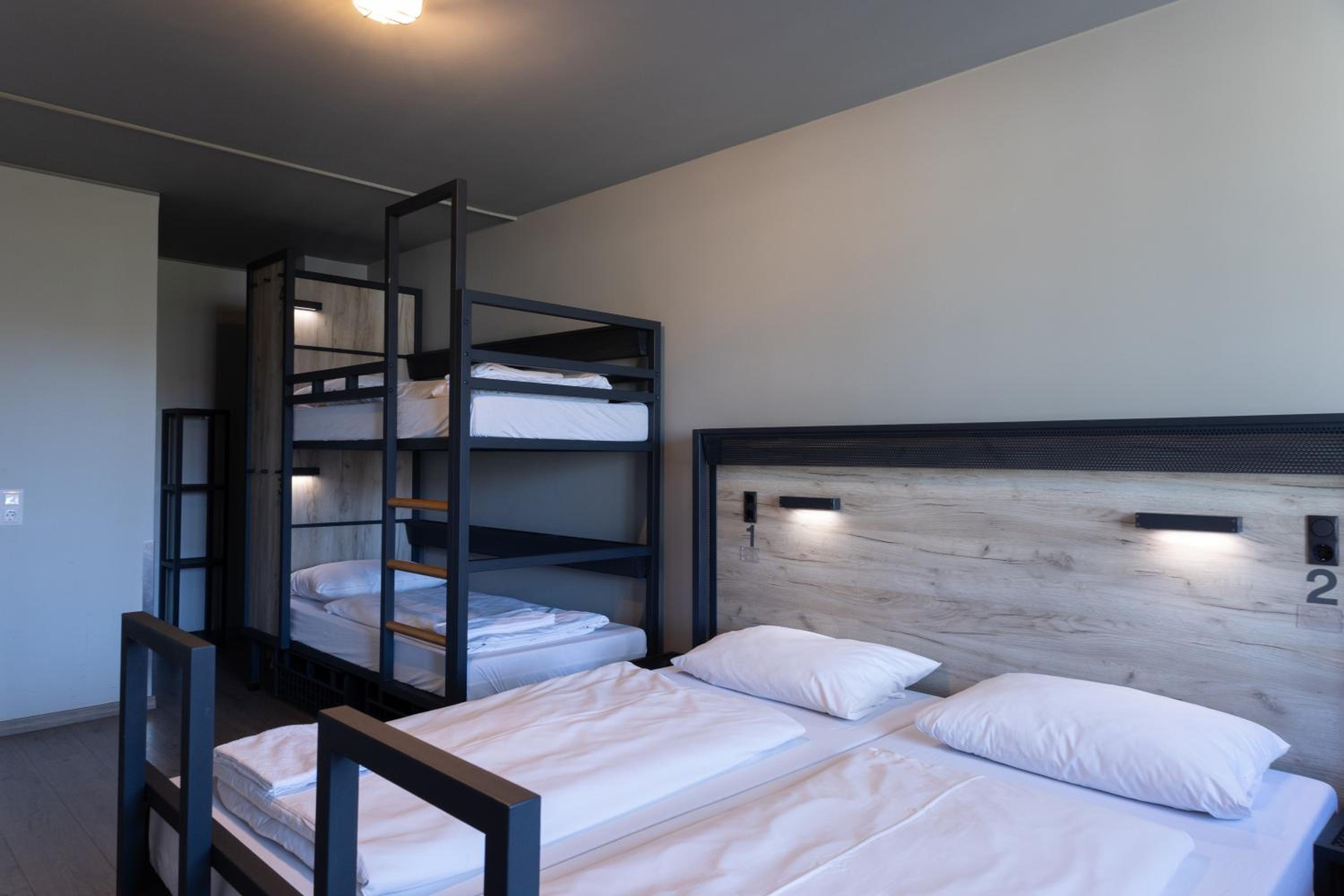 Quadruple Room - Photo 4