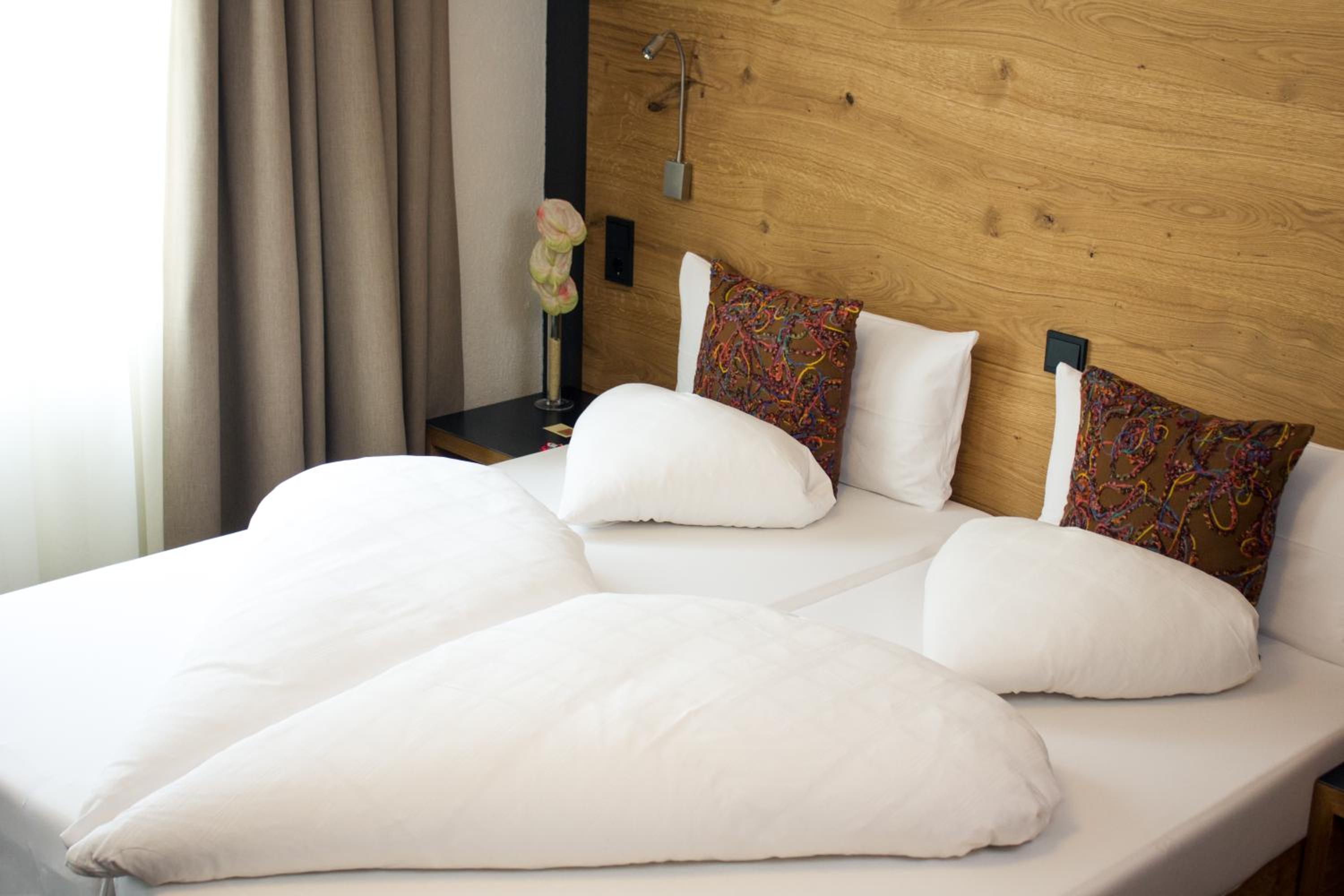 Double or Twin Room photo 2