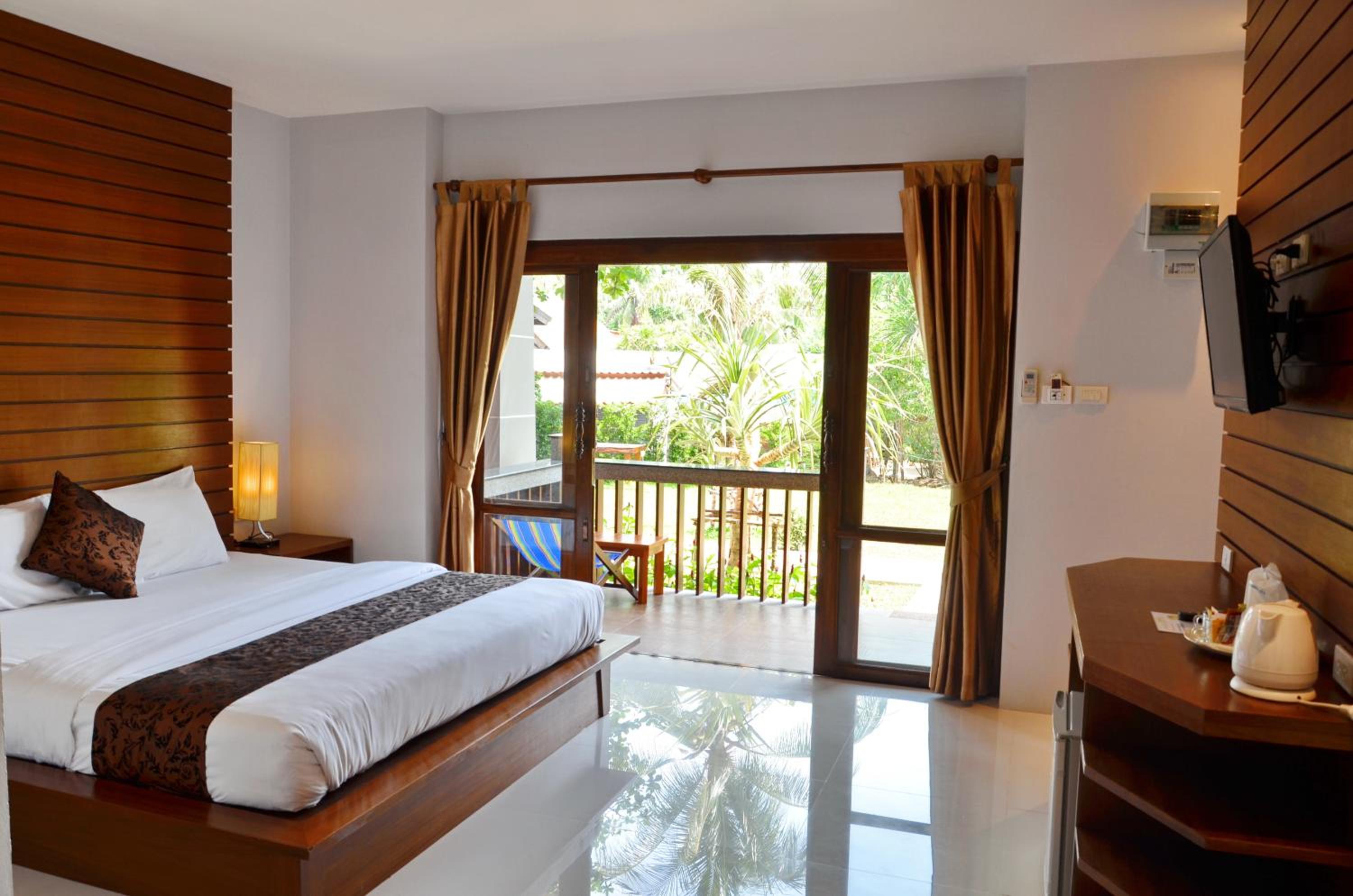 Deluxe Double Room photo 2