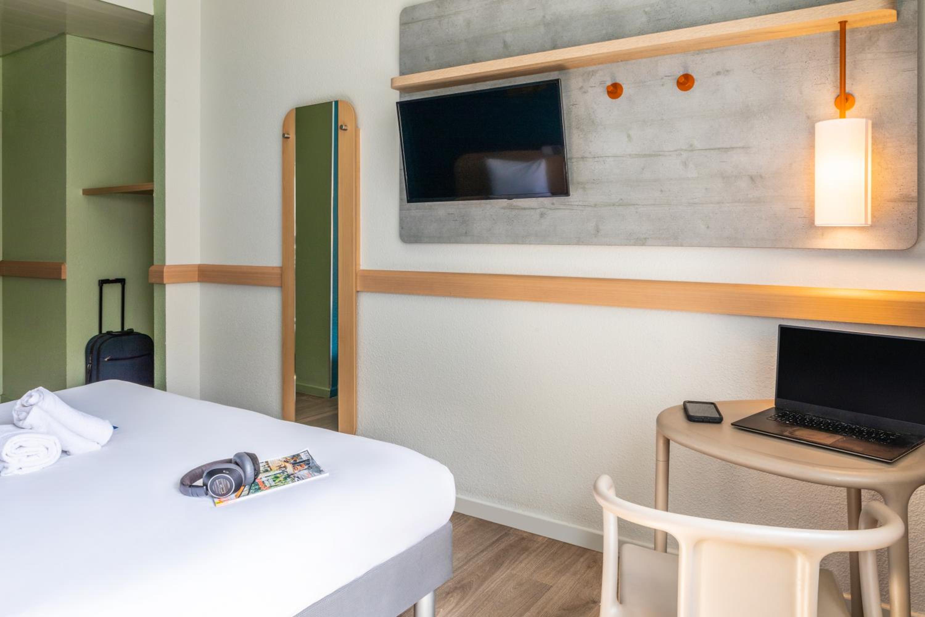 Double Room - Photo 5