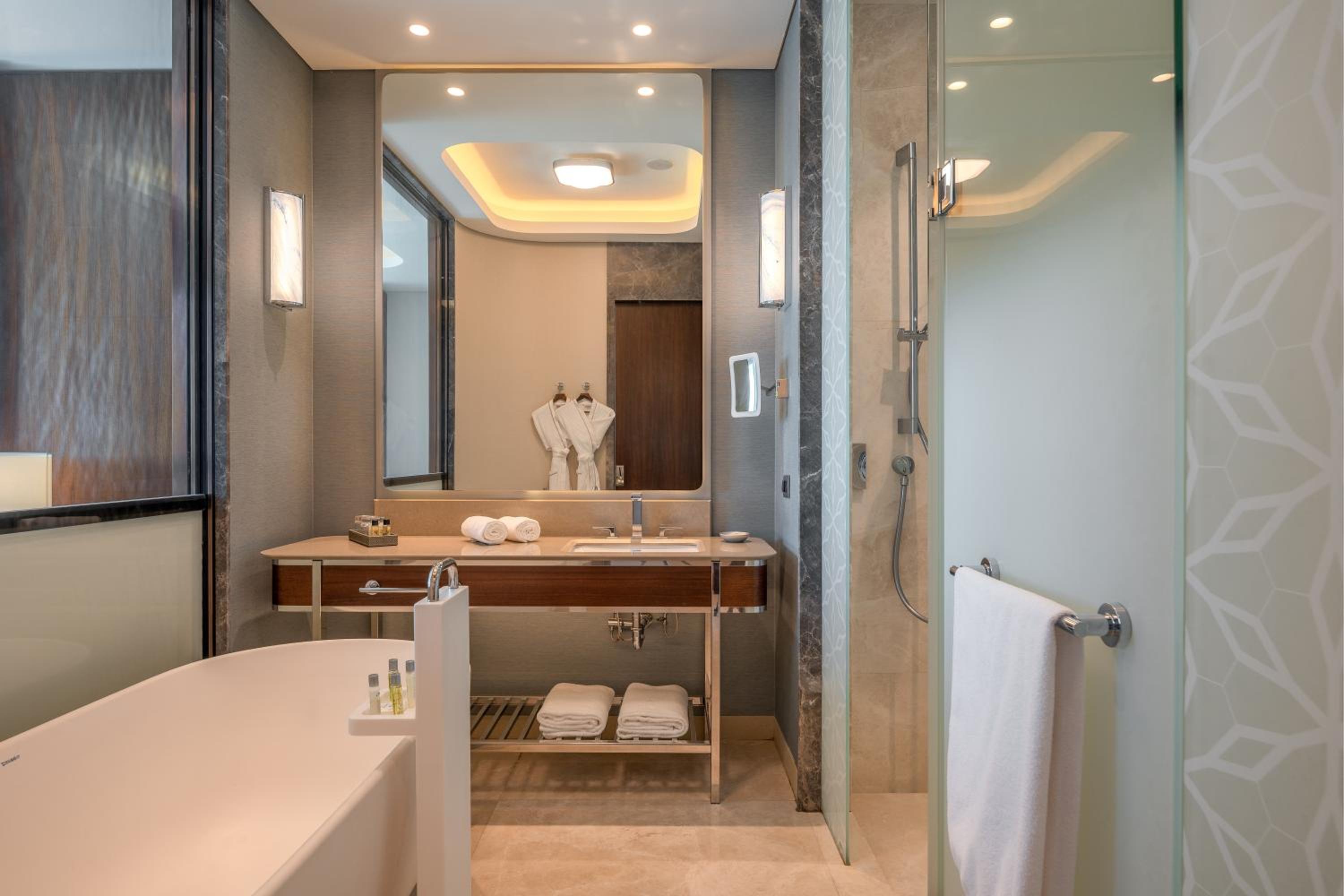 Executive King Room - Photo 6