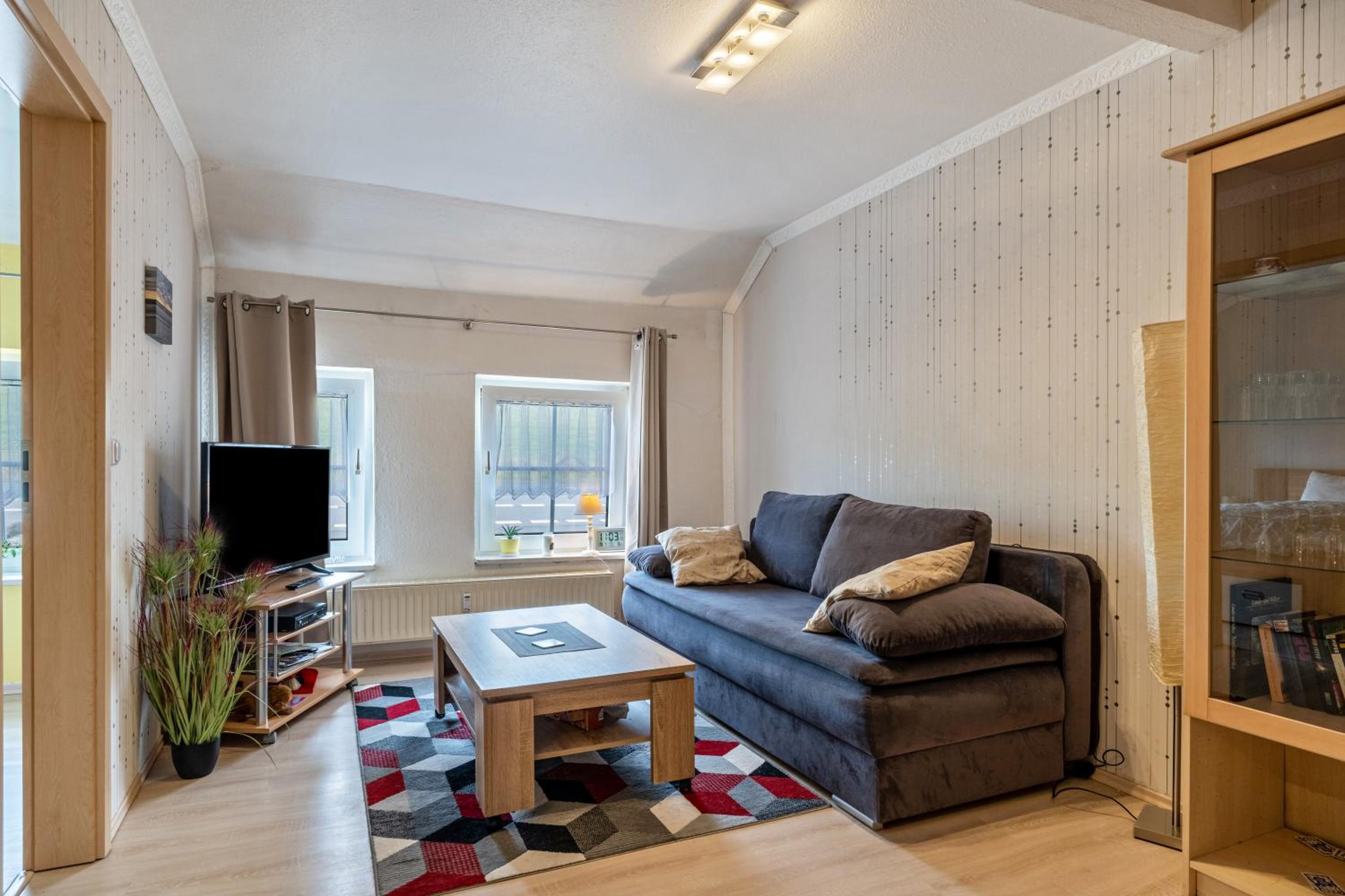 One-Bedroom Apartment with Garden photo 1