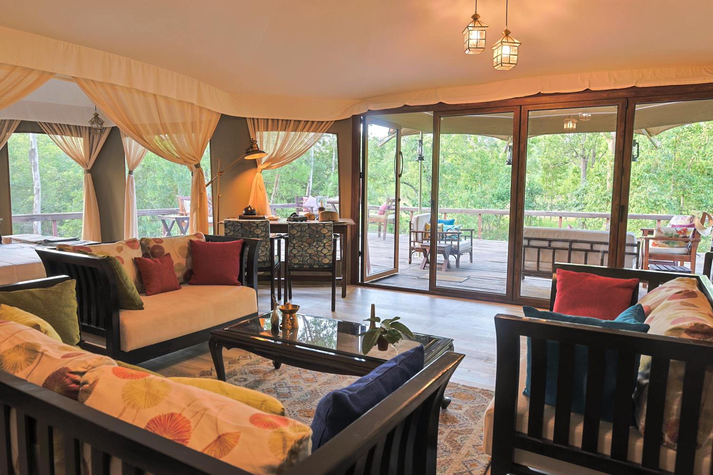 King Suite with Balcony photo 1