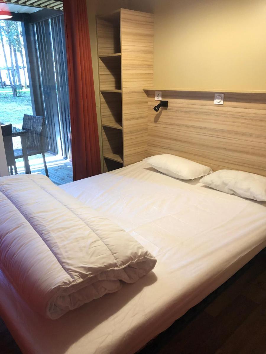Three-Bedroom Chalet photo 3