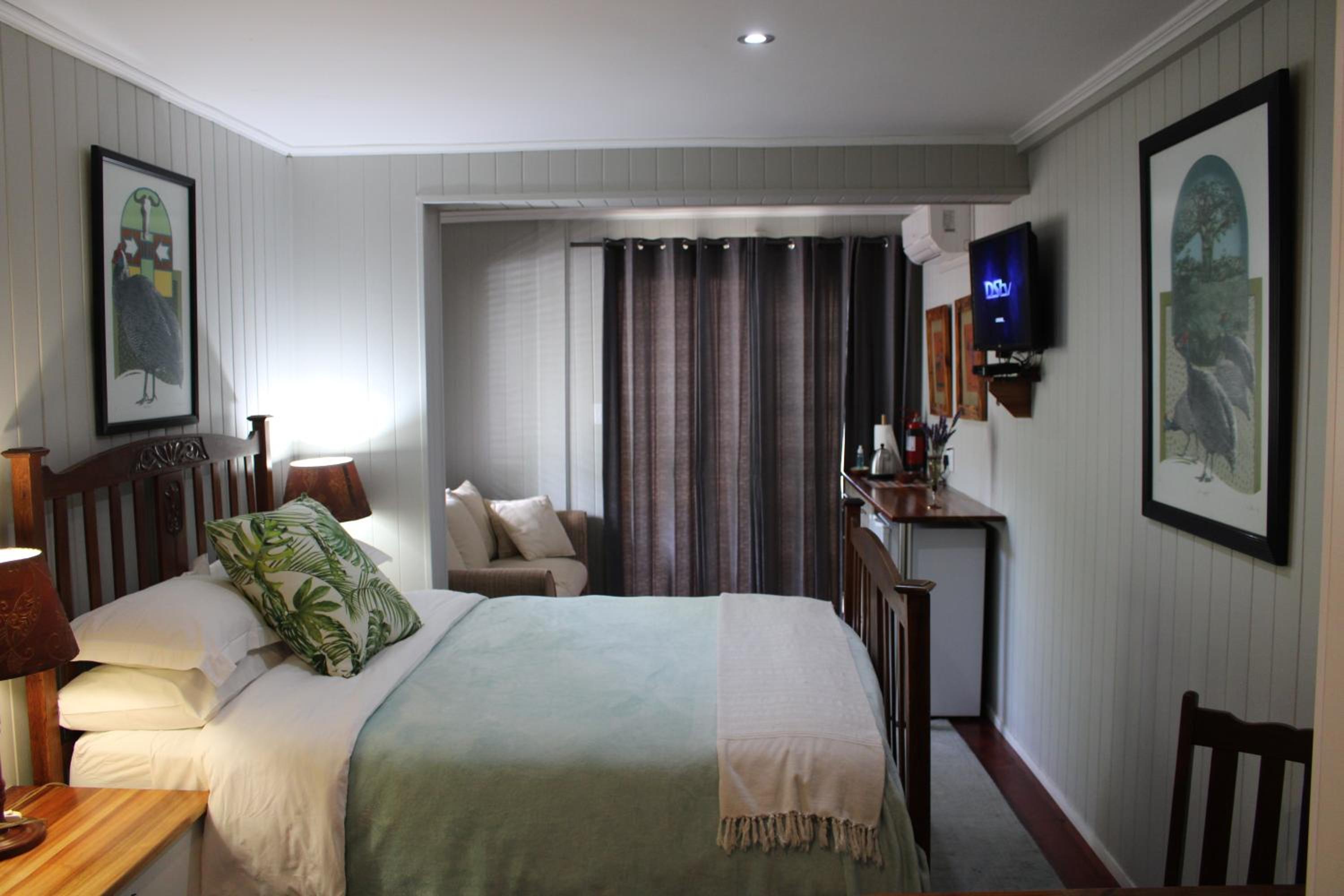 Deluxe Double Room with Shower photo 1