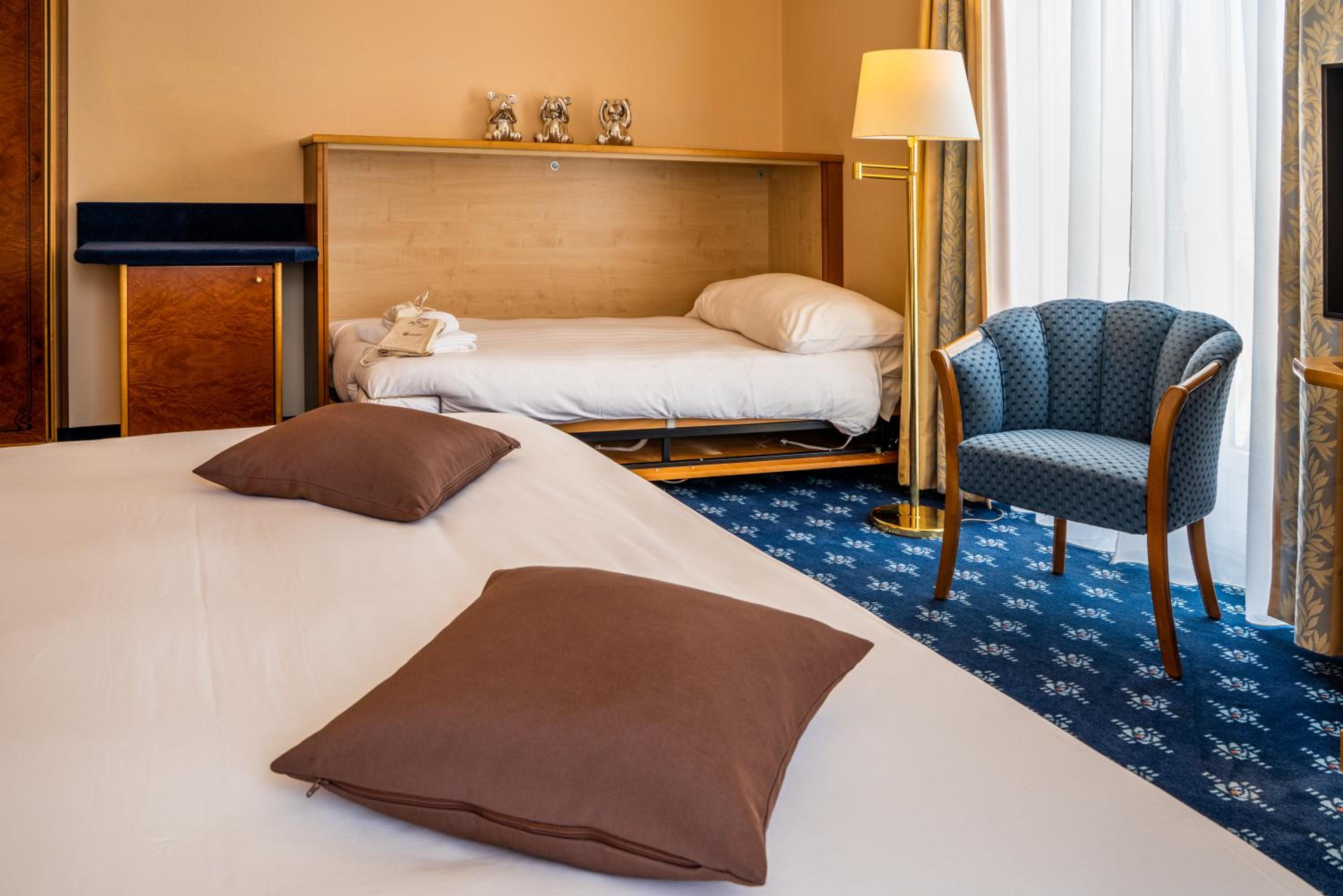 Superior Triple Room