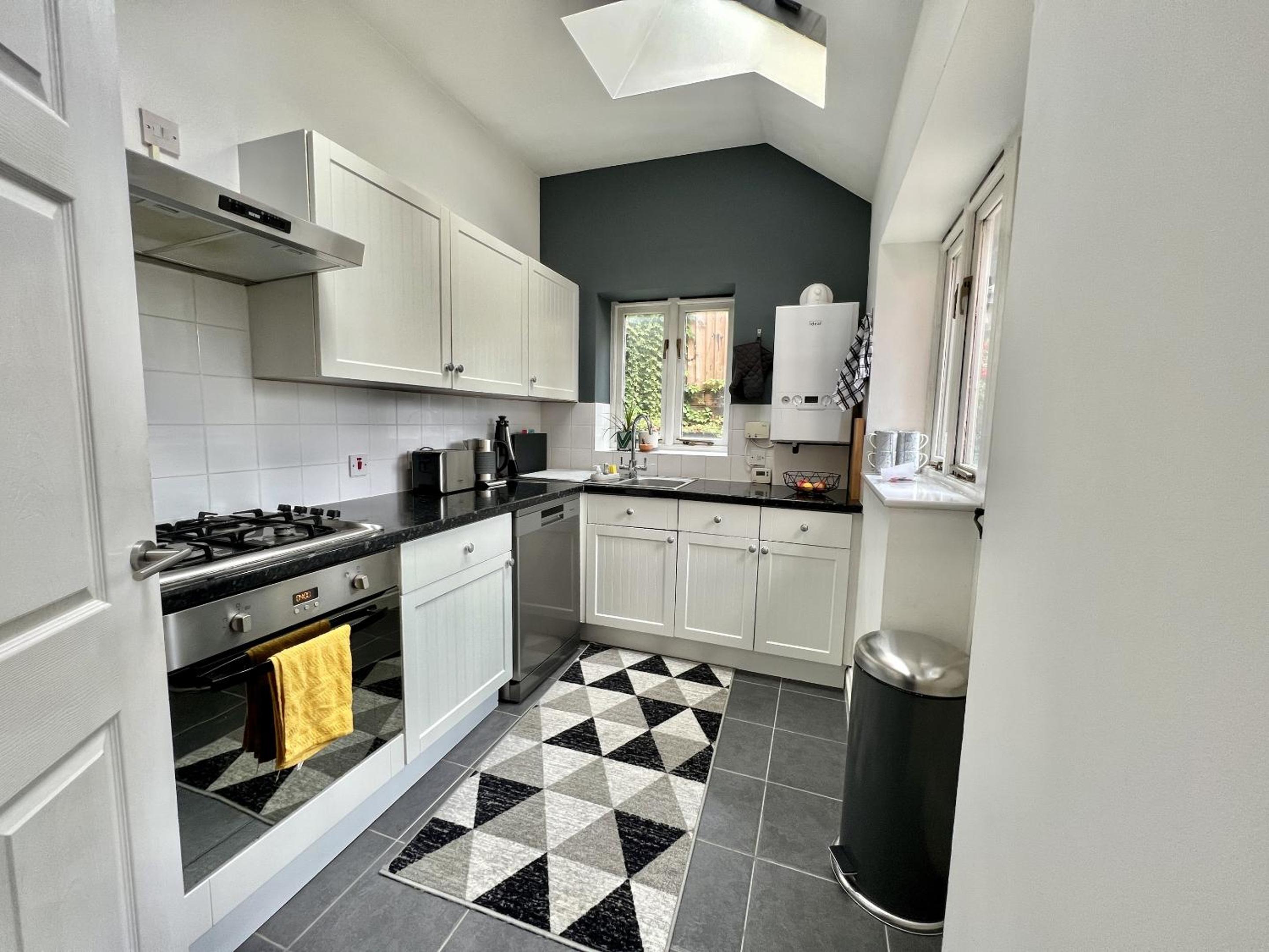 Three-Bedroom House photo 3