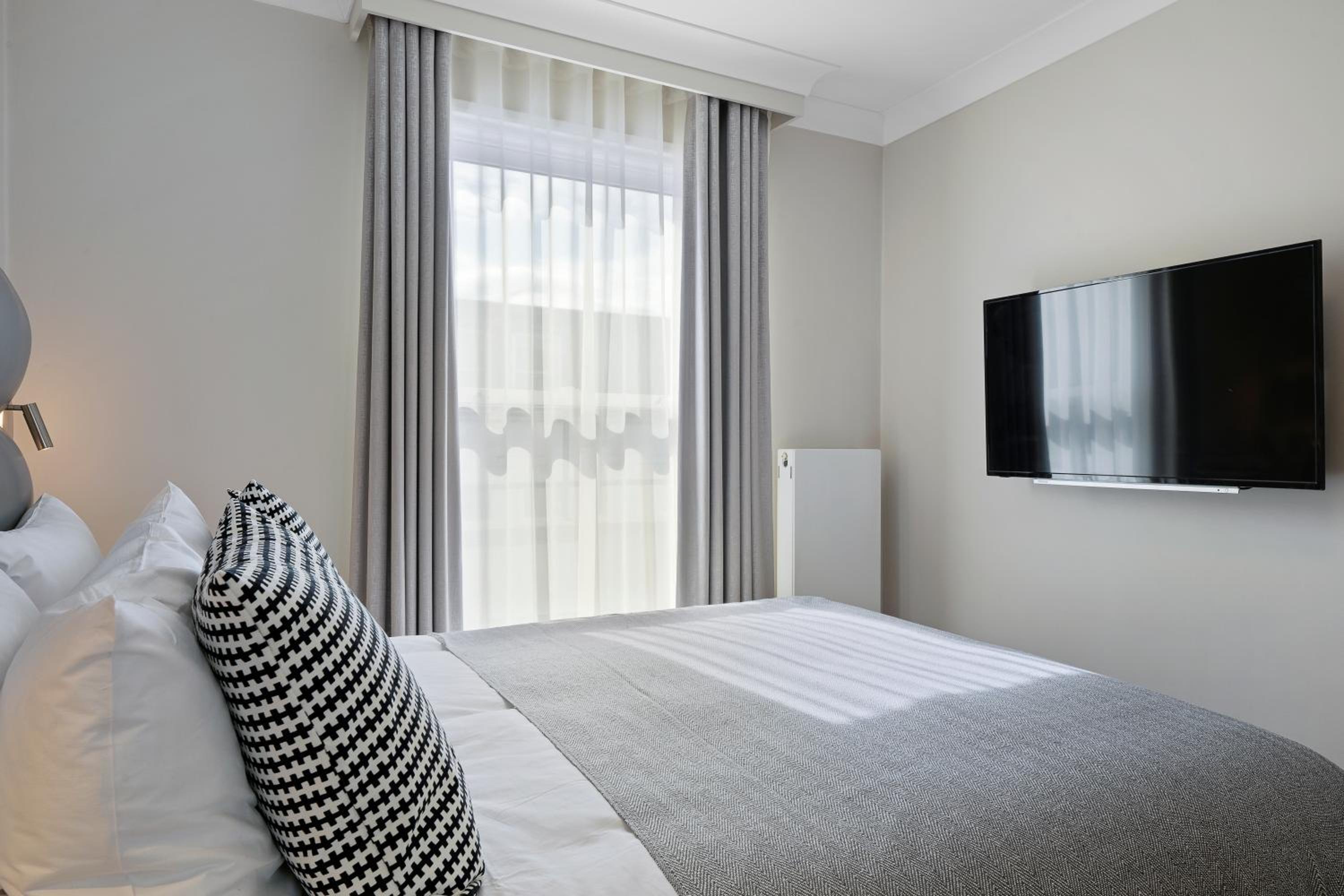 One-Bedroom Apartment with Sofa Bed photo 3