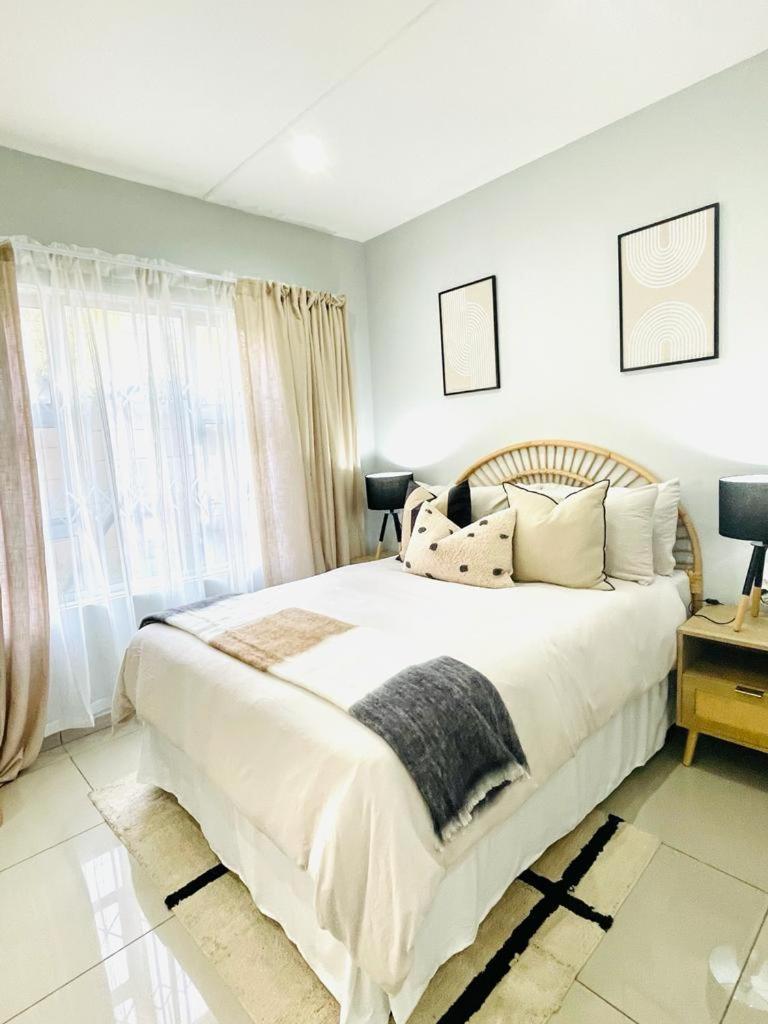 Deluxe Double Room with Shower