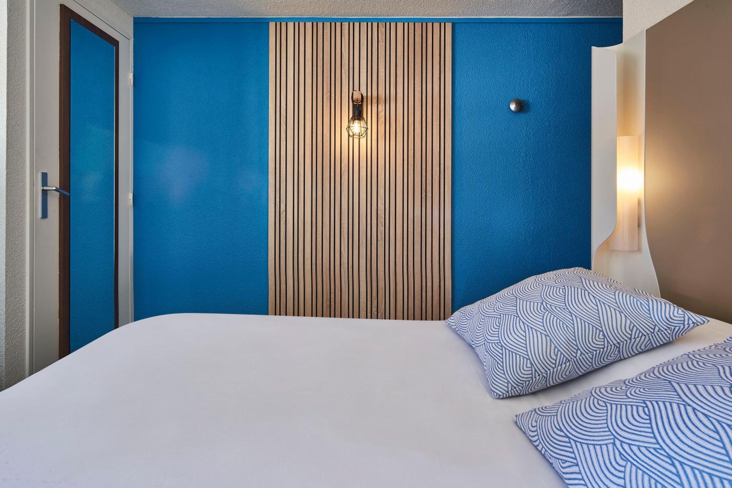 Standard Double Room - Photo 2
