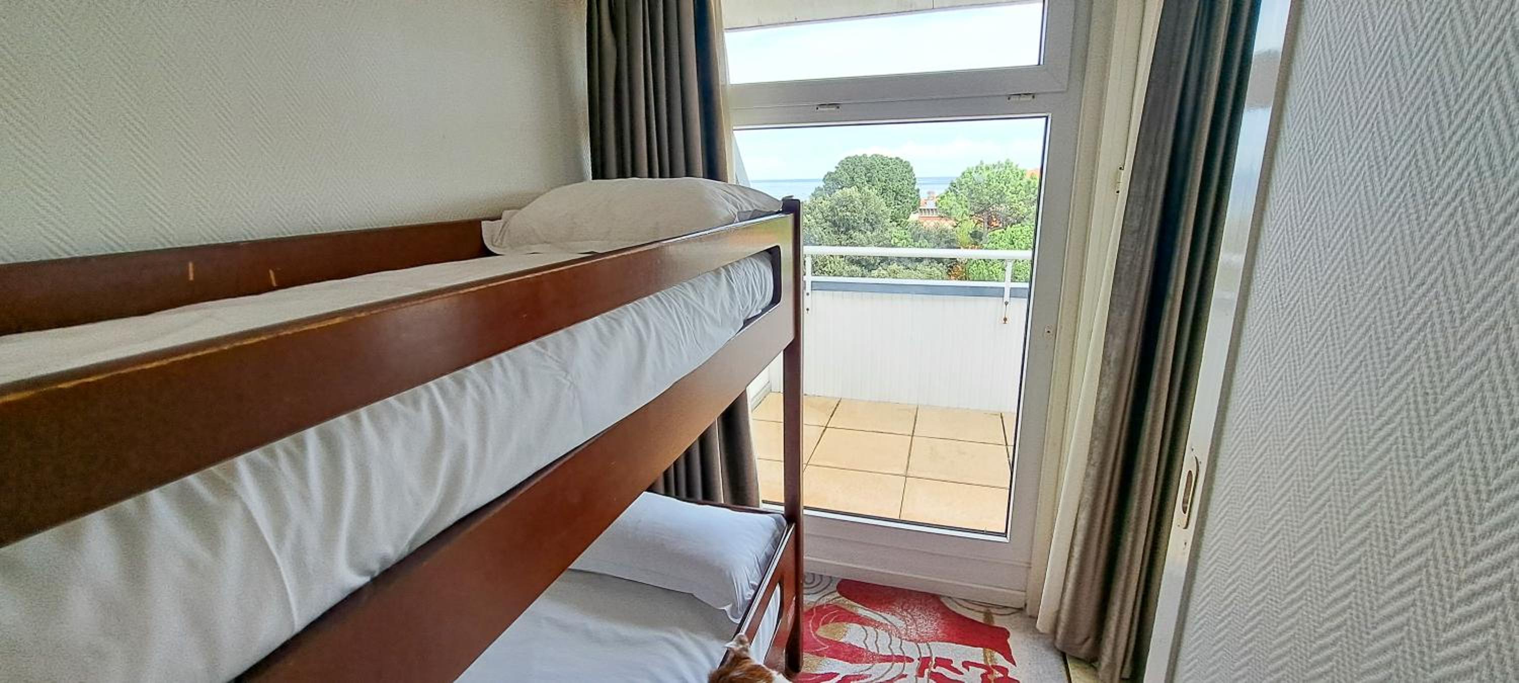 Studio Apartment with Sea View photo 2