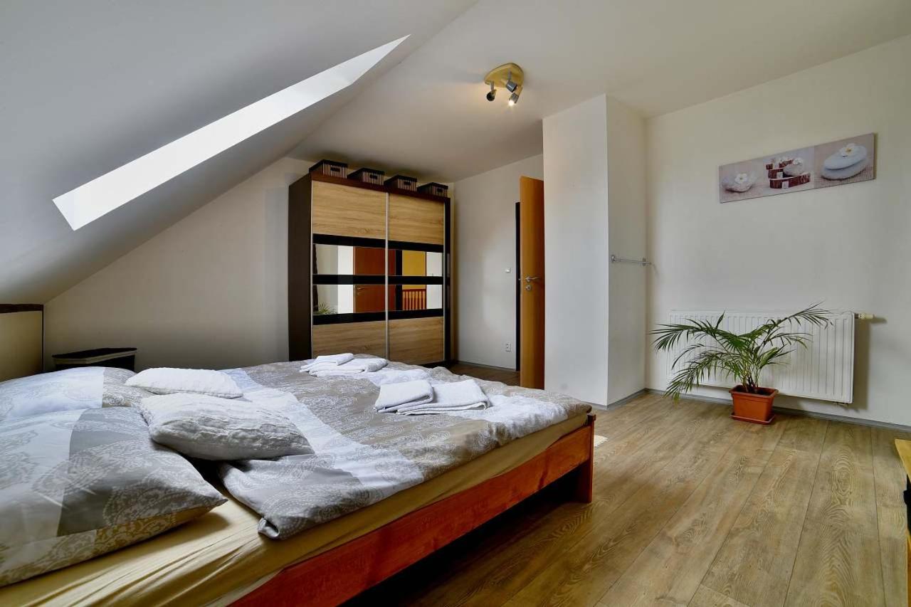 Villa photo 1