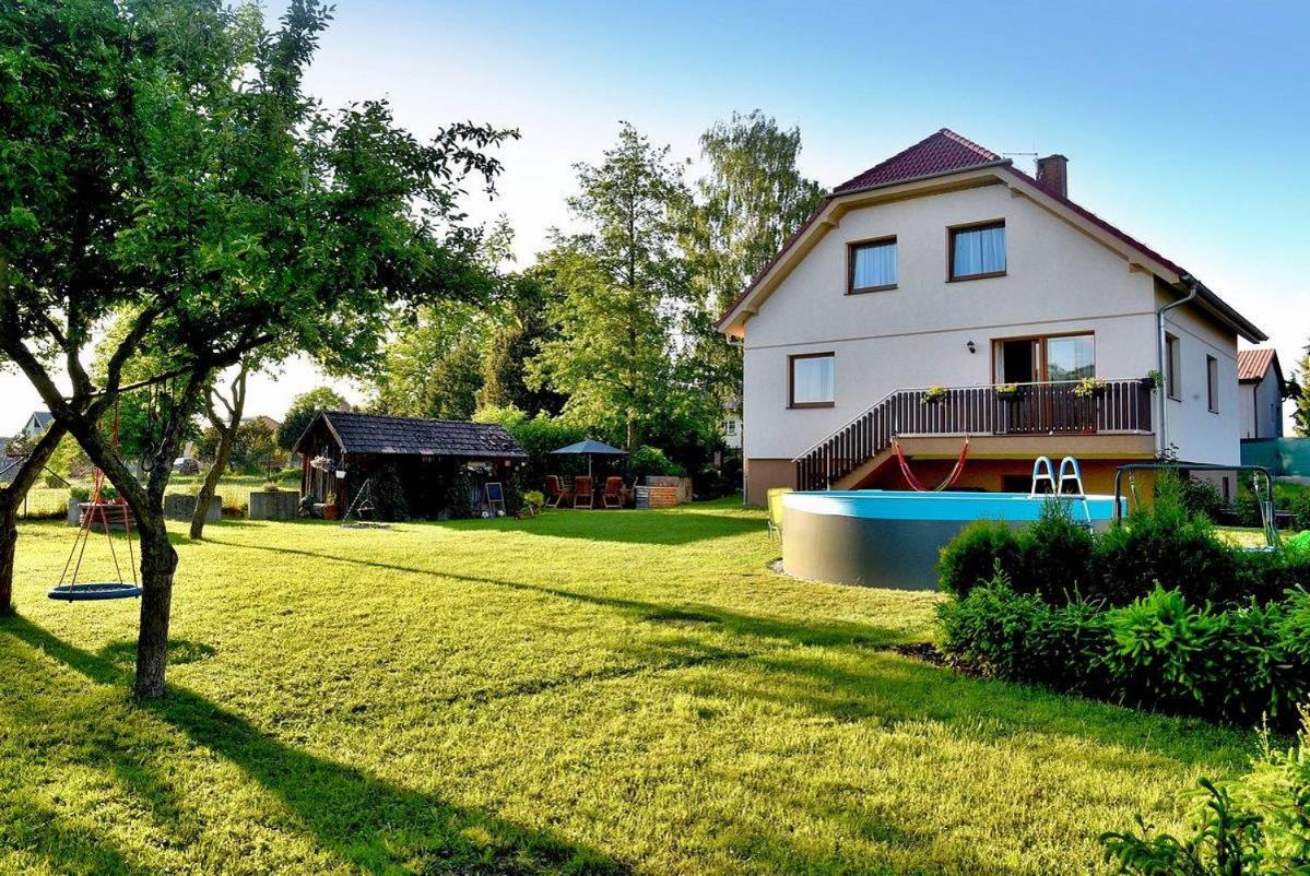 Villa photo 2