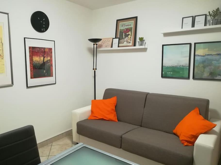 One-Bedroom Apartment photo 3