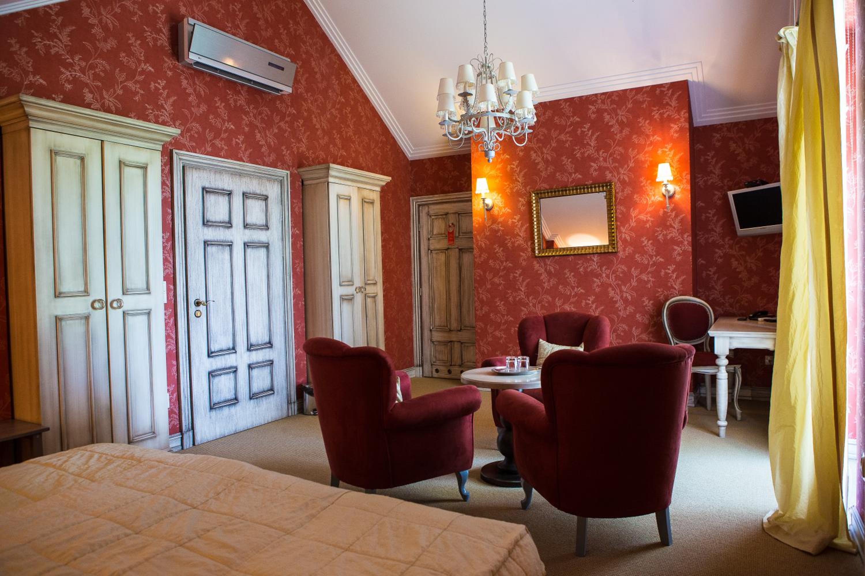 Junior Suite (2 Adults) - Photo 10