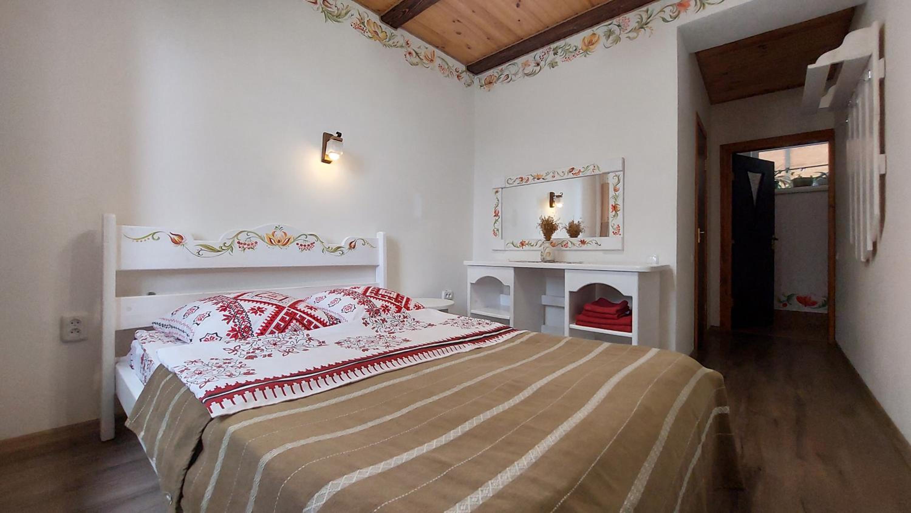 Deluxe Double Room with Shower photo 3