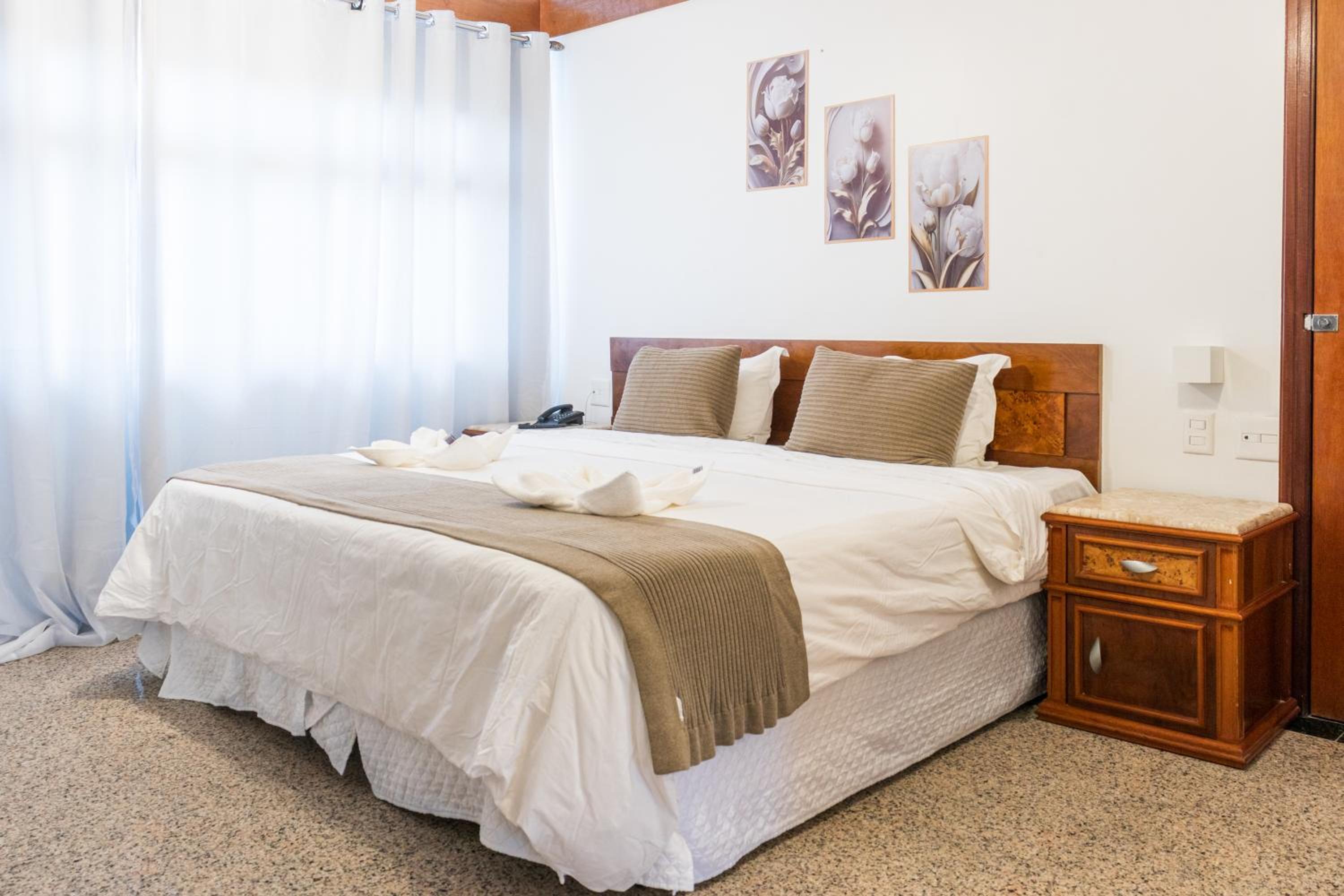 Deluxe Suite With Sea View