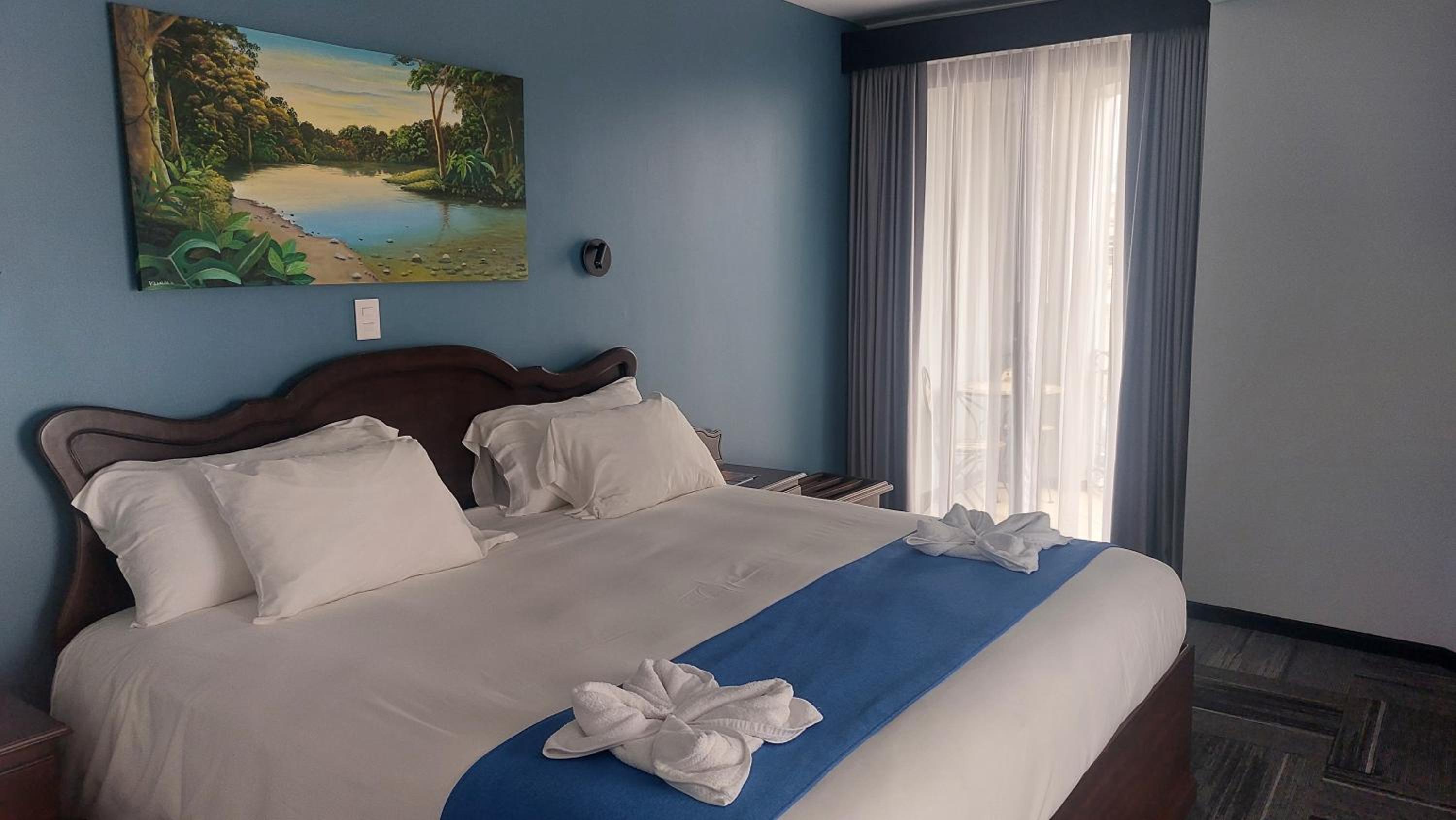 Standard King Room