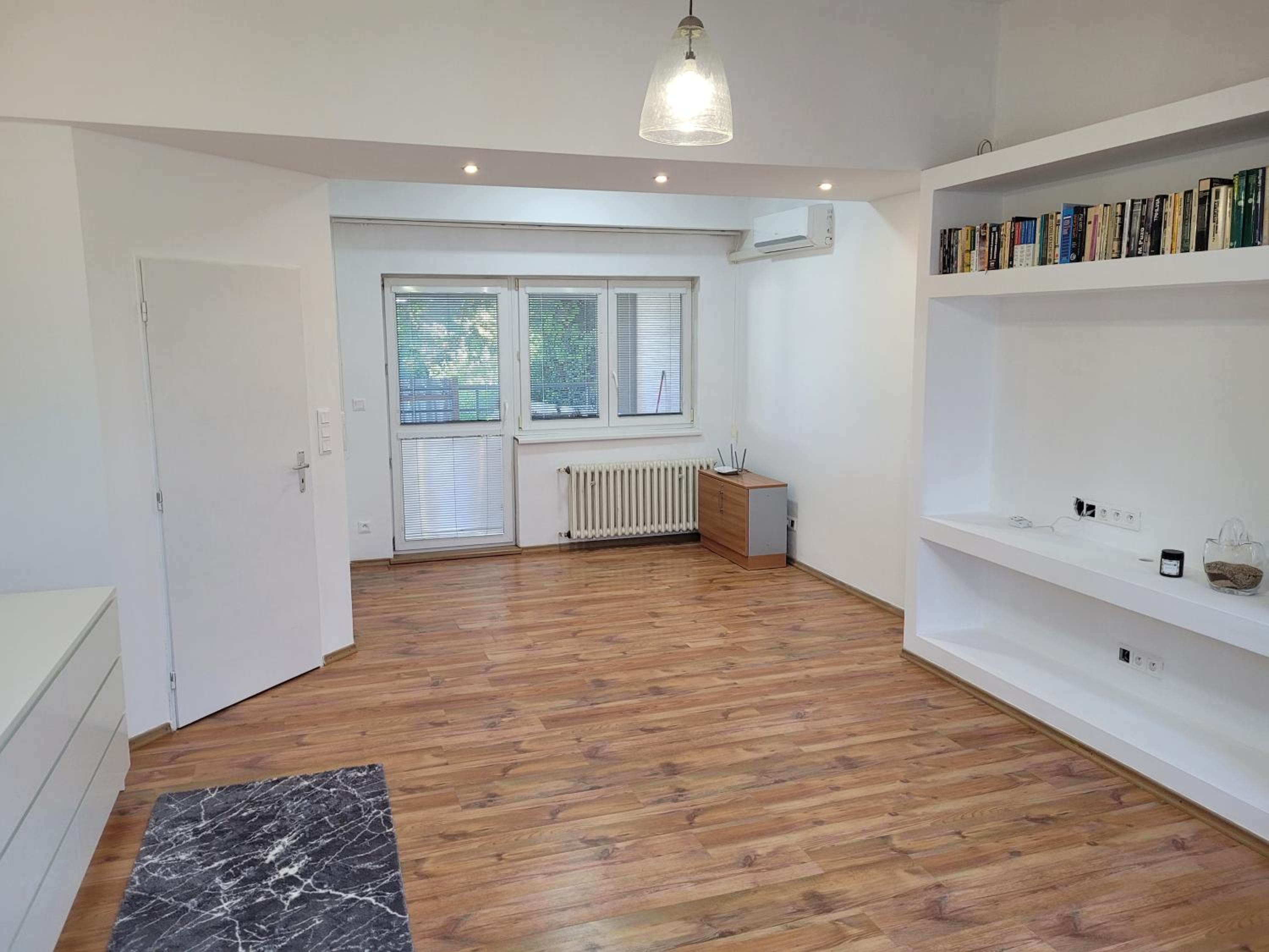 Three-Bedroom Apartment photo 2