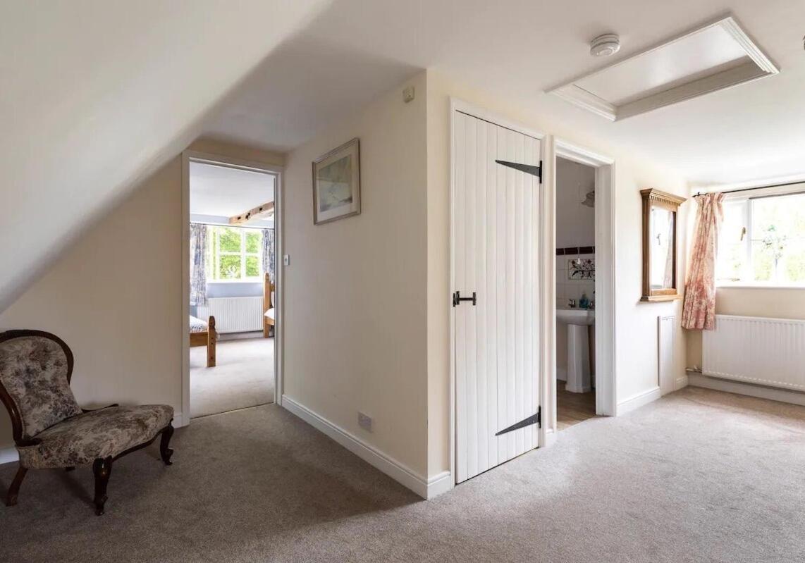 Four-Bedroom House photo 1