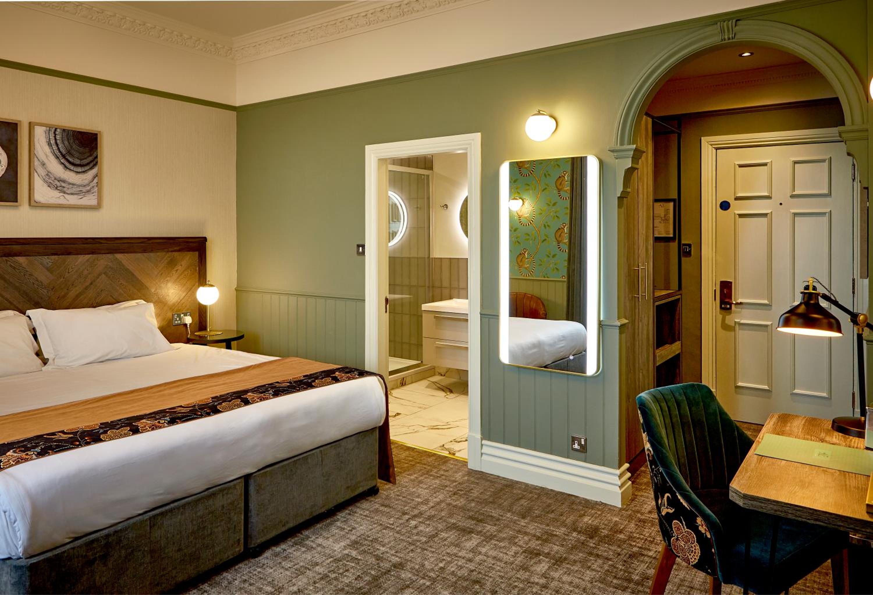 Boutique Executive Double or Twin Room photo 3