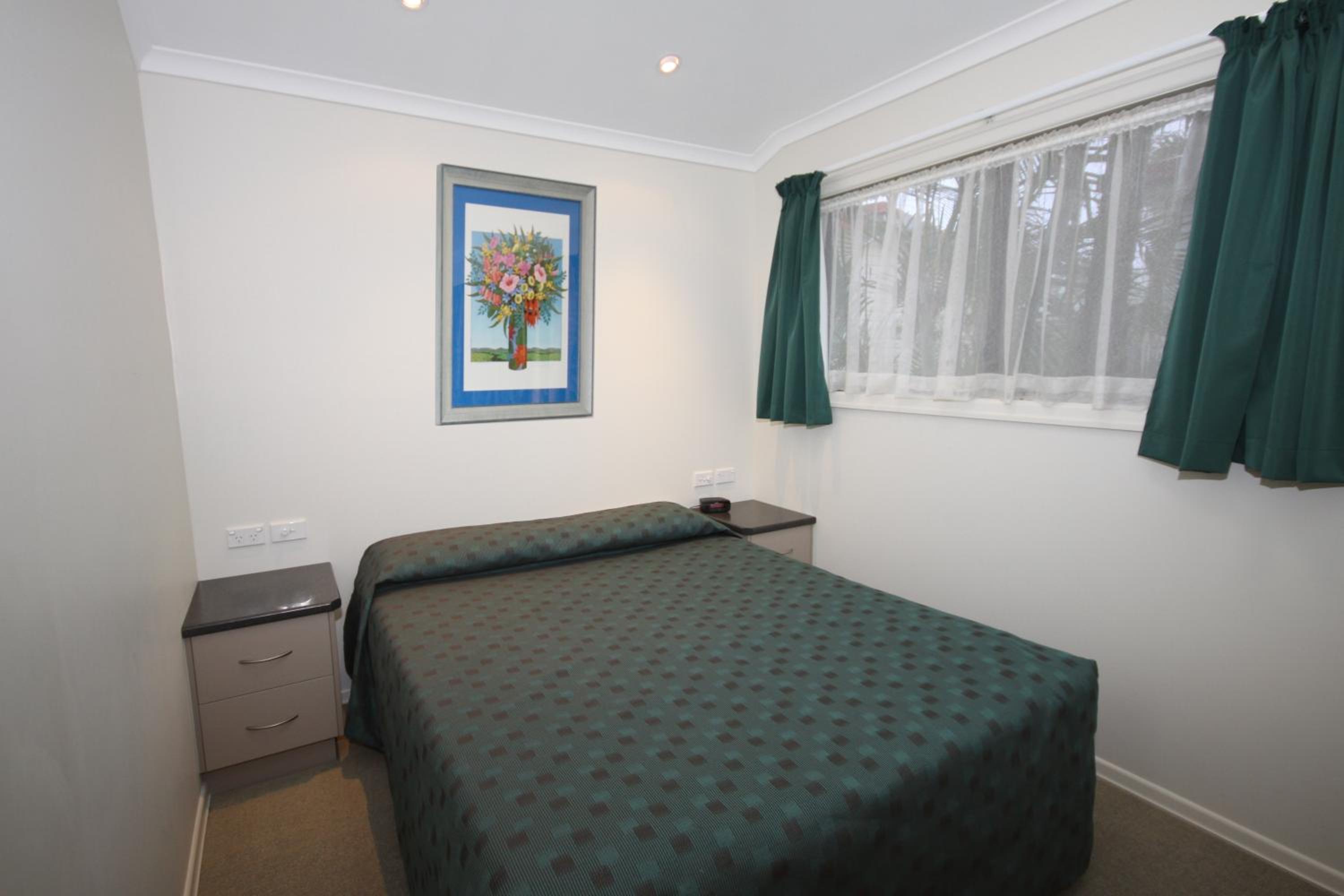 Three-Bedroom Villa photo 3