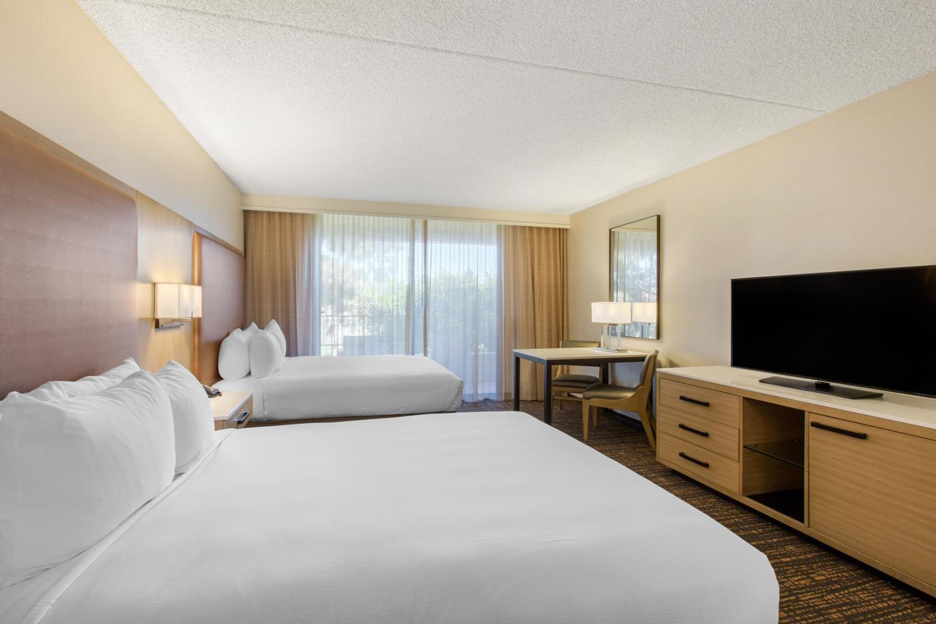 Queen Room with Two Queen Beds and Tub - Mobility and Hearing Access - Photo 2