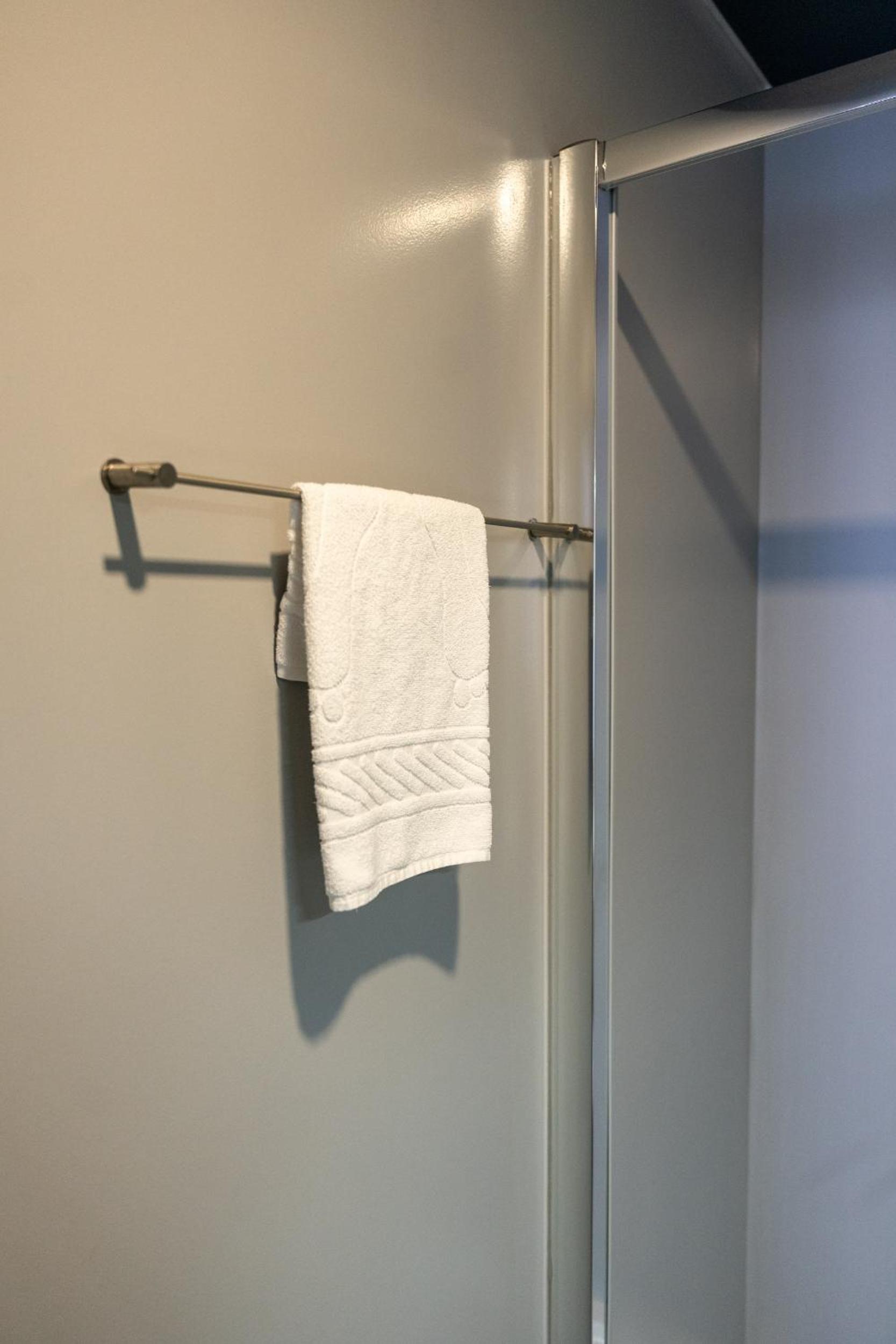 Double Room - Photo 11