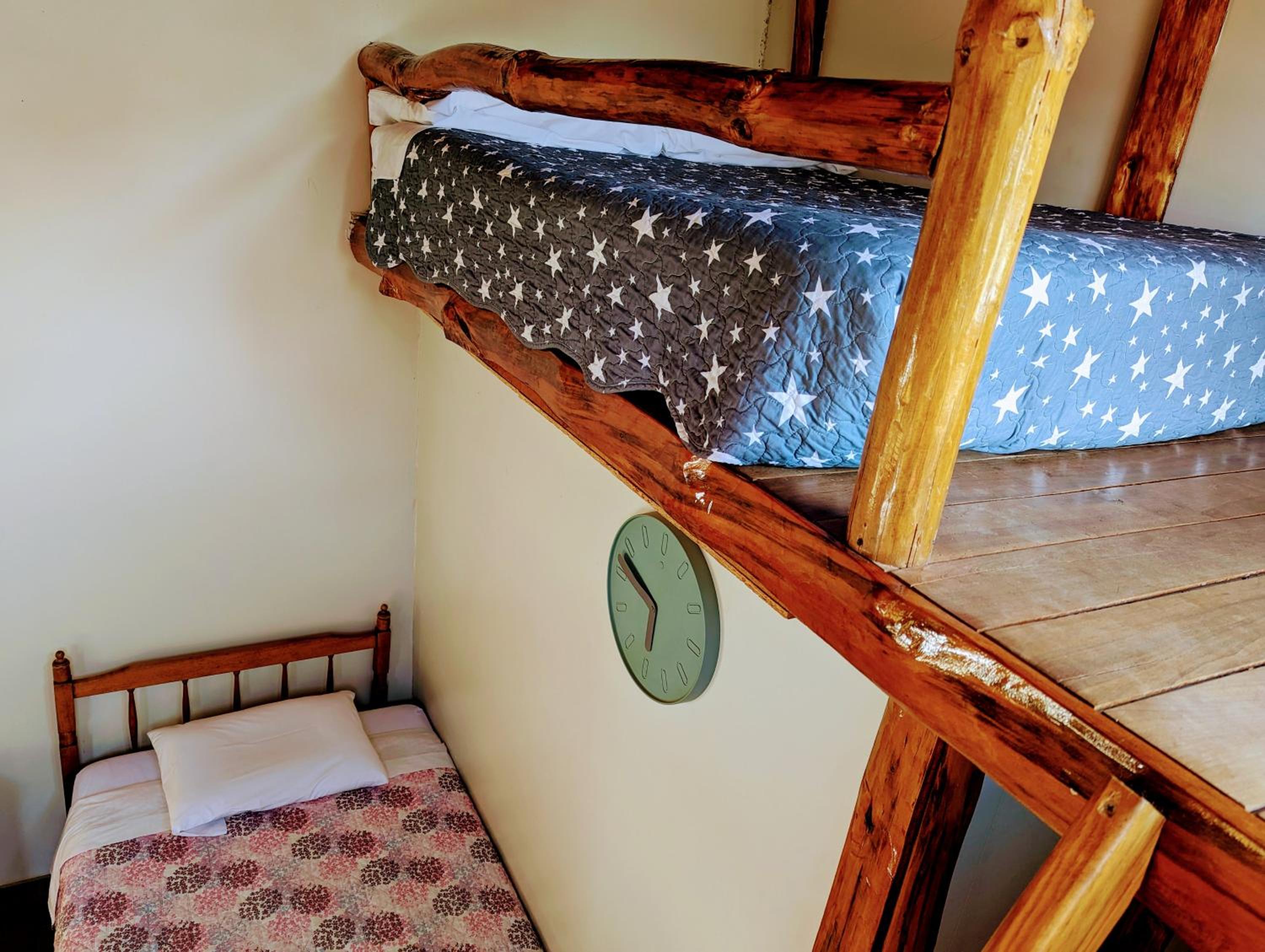 Family Room - Split Level (5 Adults) photo 2