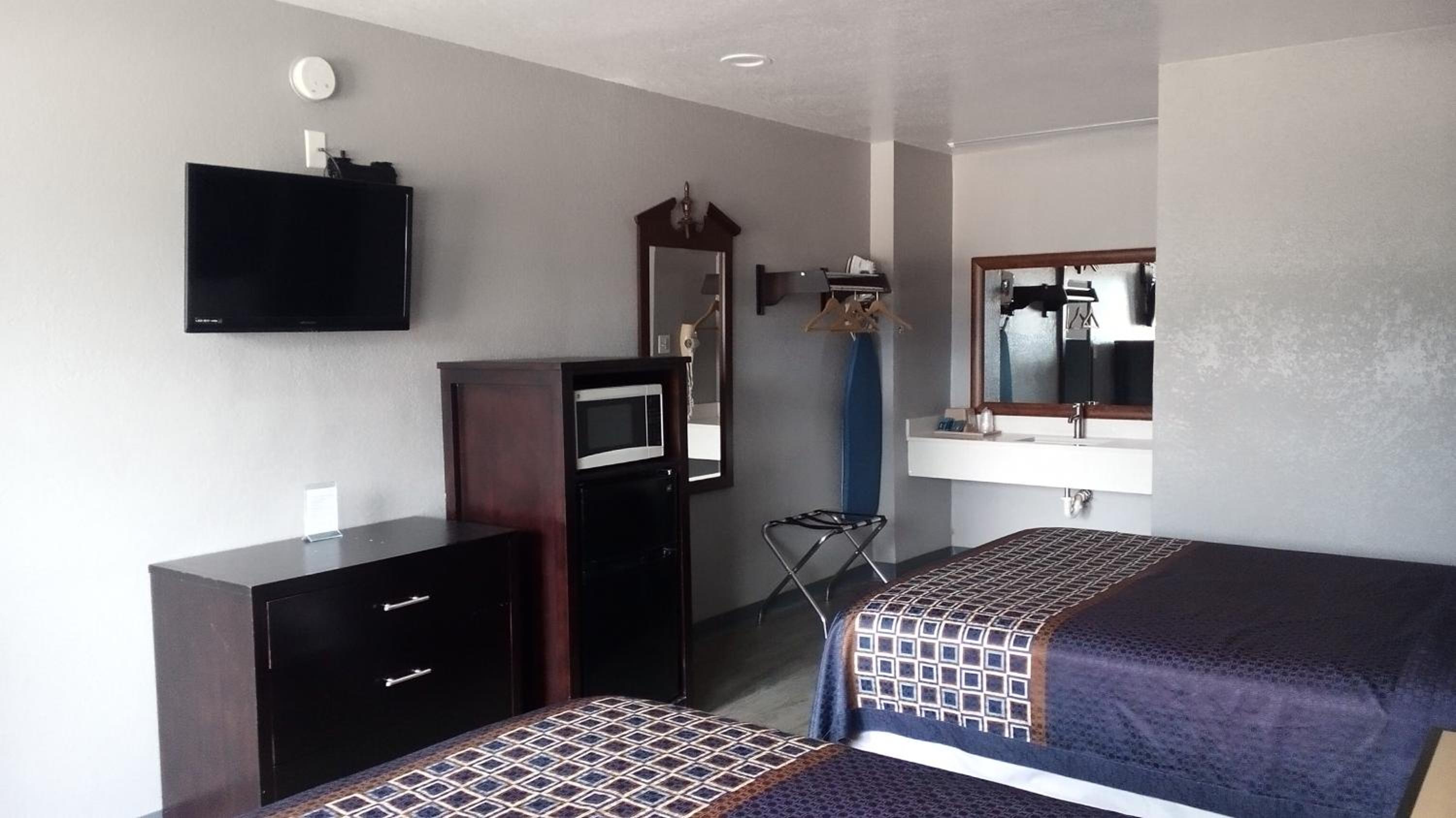 Double Room - Photo 4