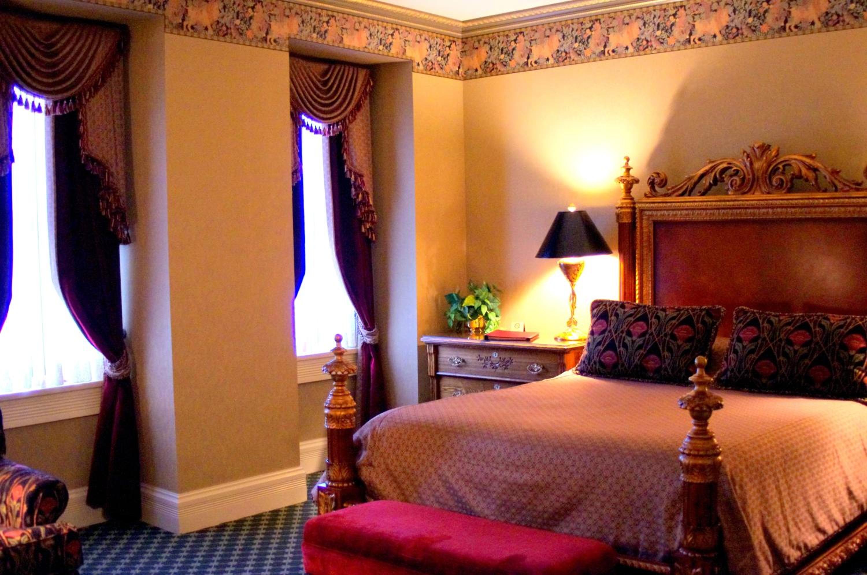 Queen Junior Suite photo 3