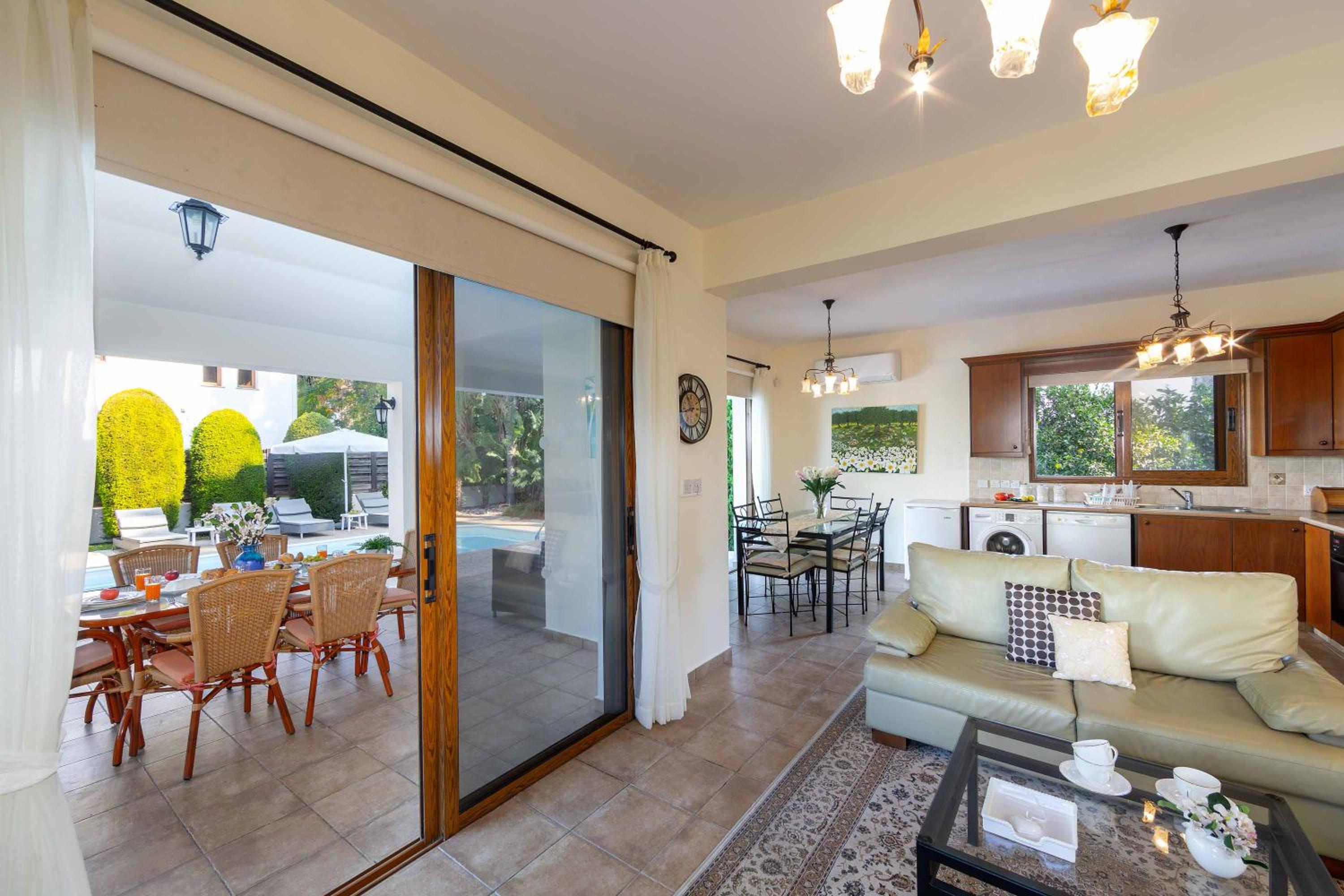 Three-Bedroom Villa photo 1