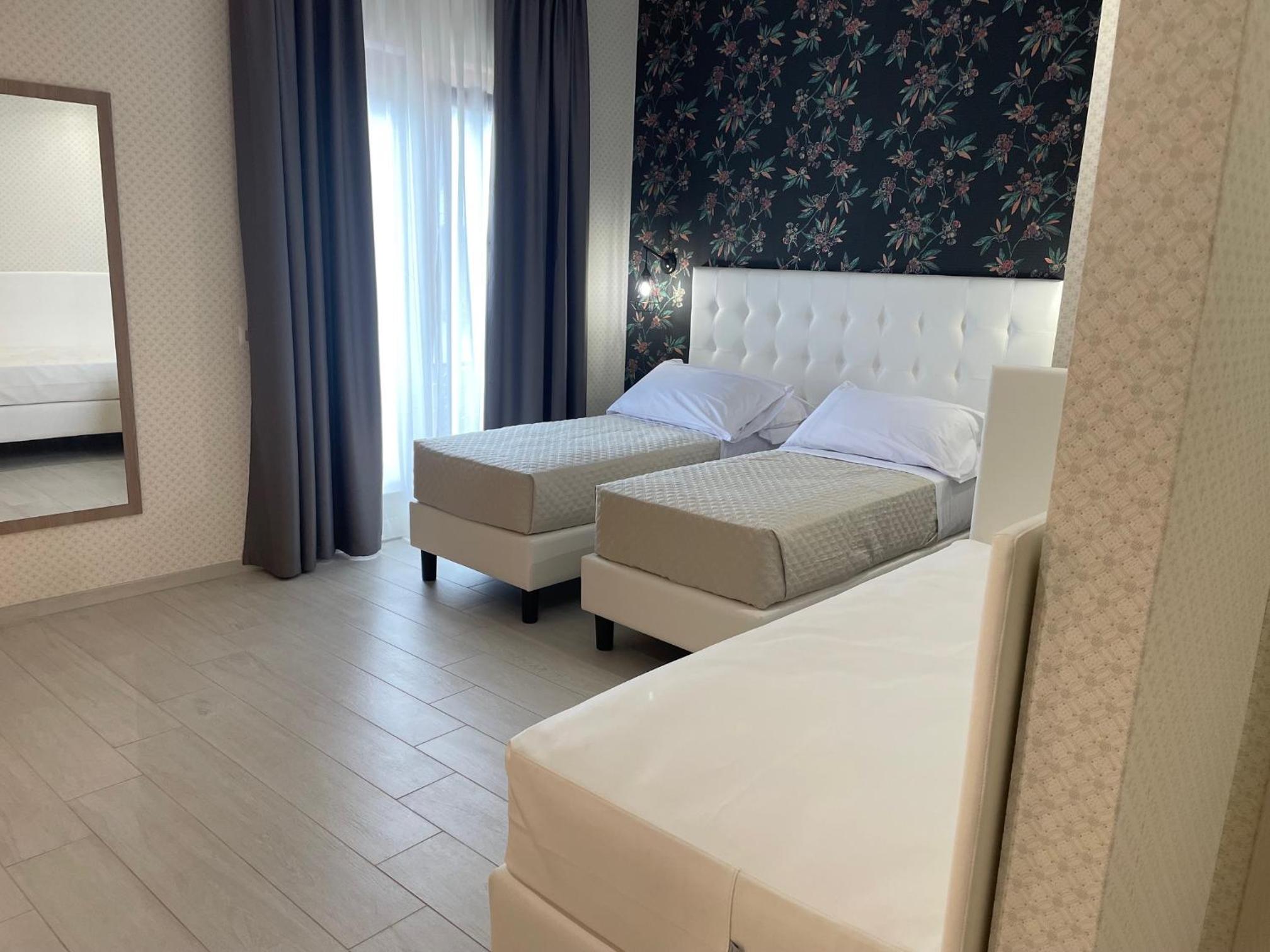 Deluxe Triple Room photo 1