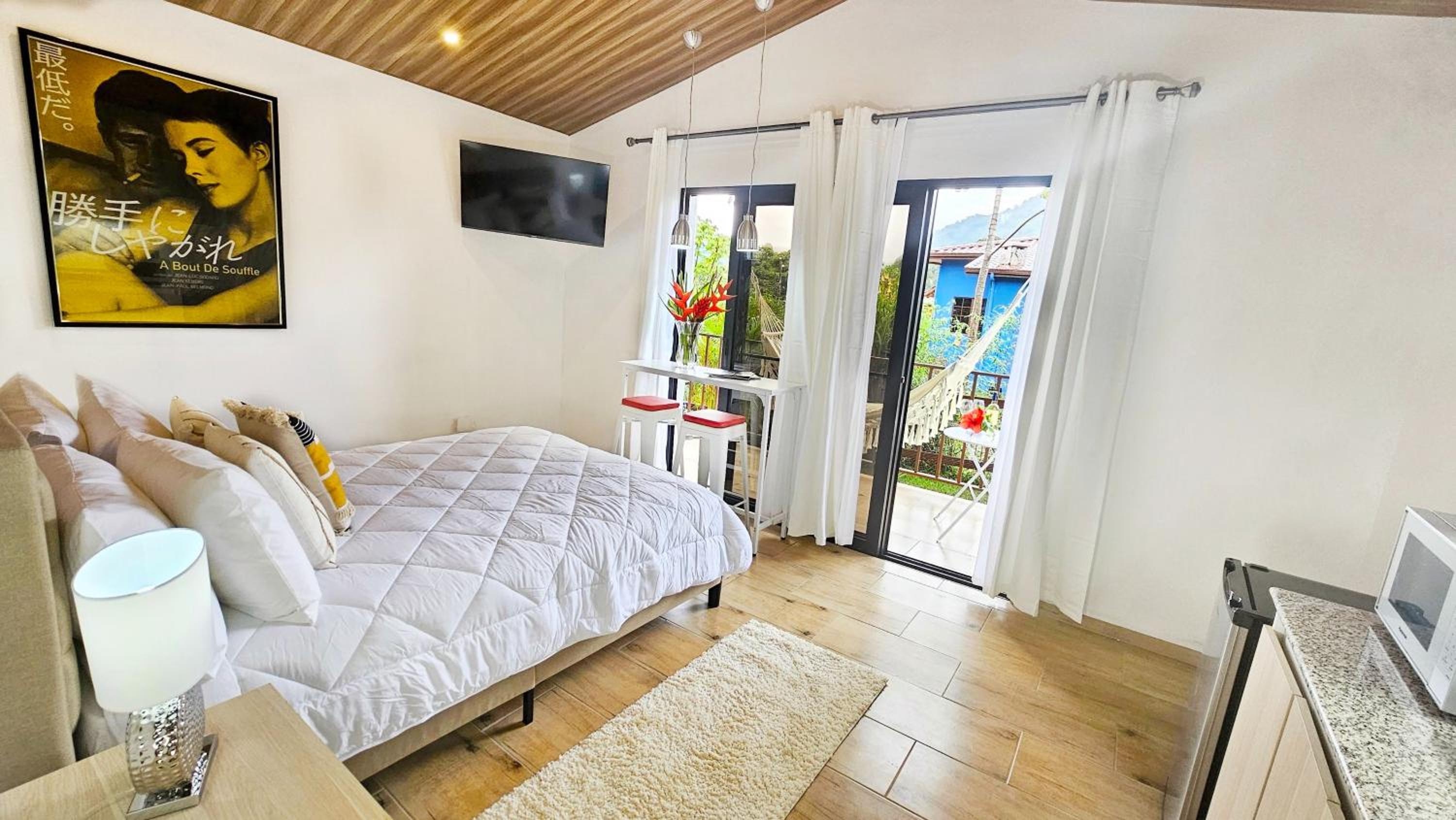 Deluxe Bungalow