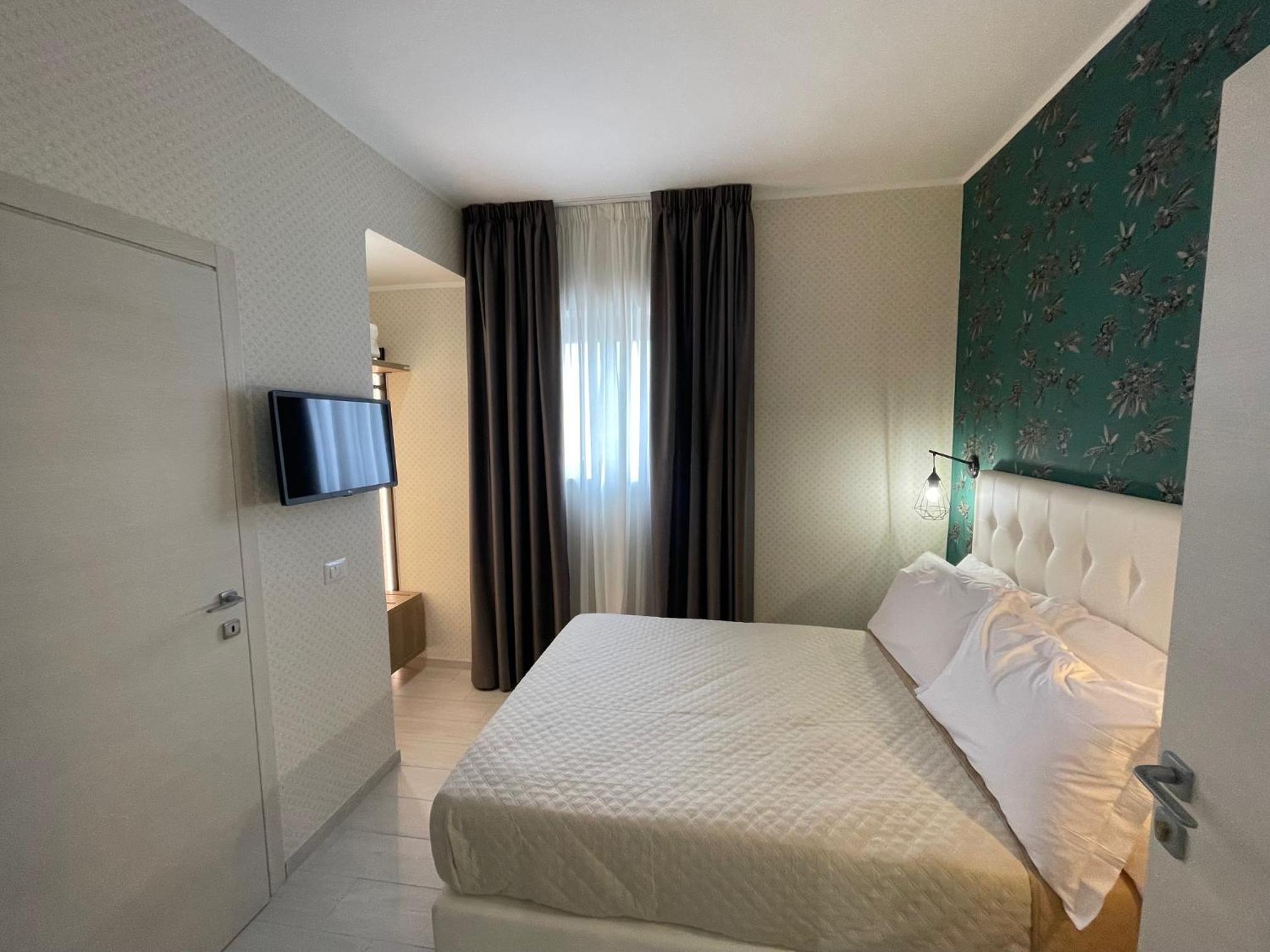 Double or Twin Room photo 1