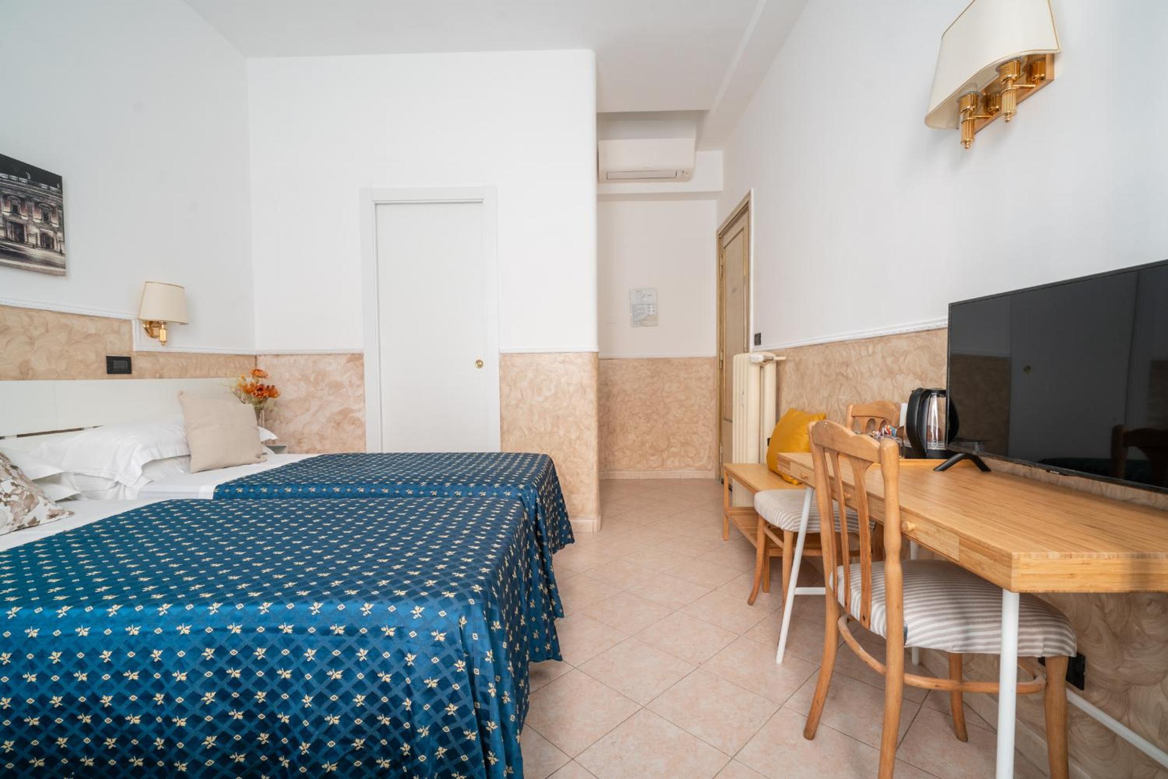 Superior Double or Twin Room photo 1