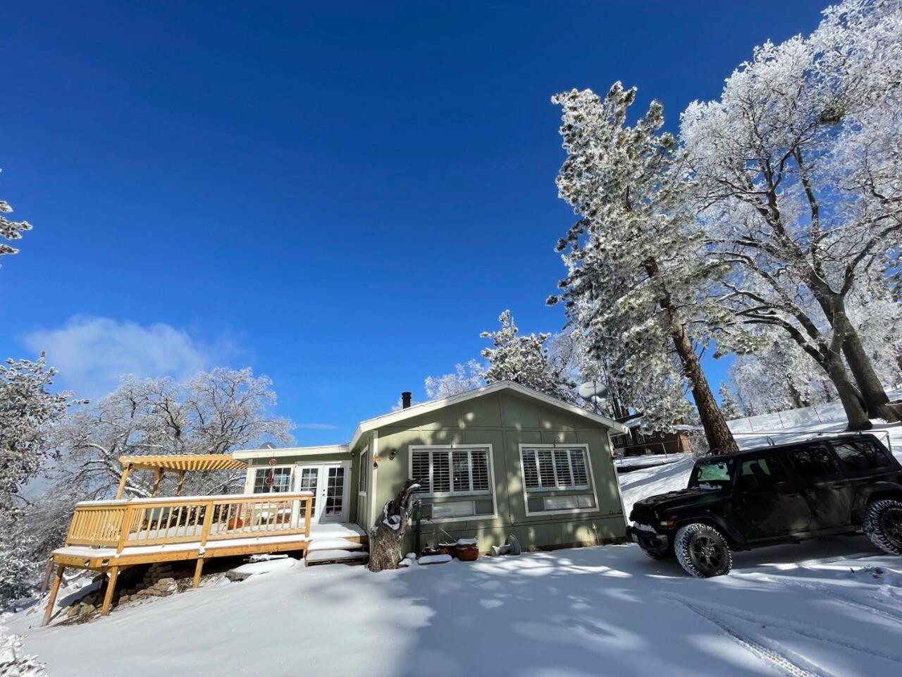 Three-Bedroom House photo 3