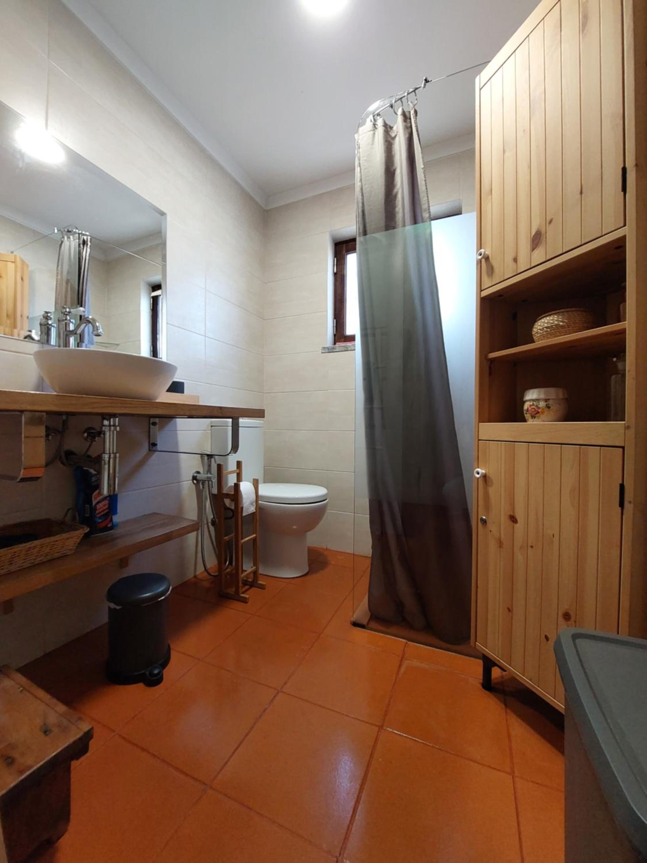 Four-Bedroom House photo 2