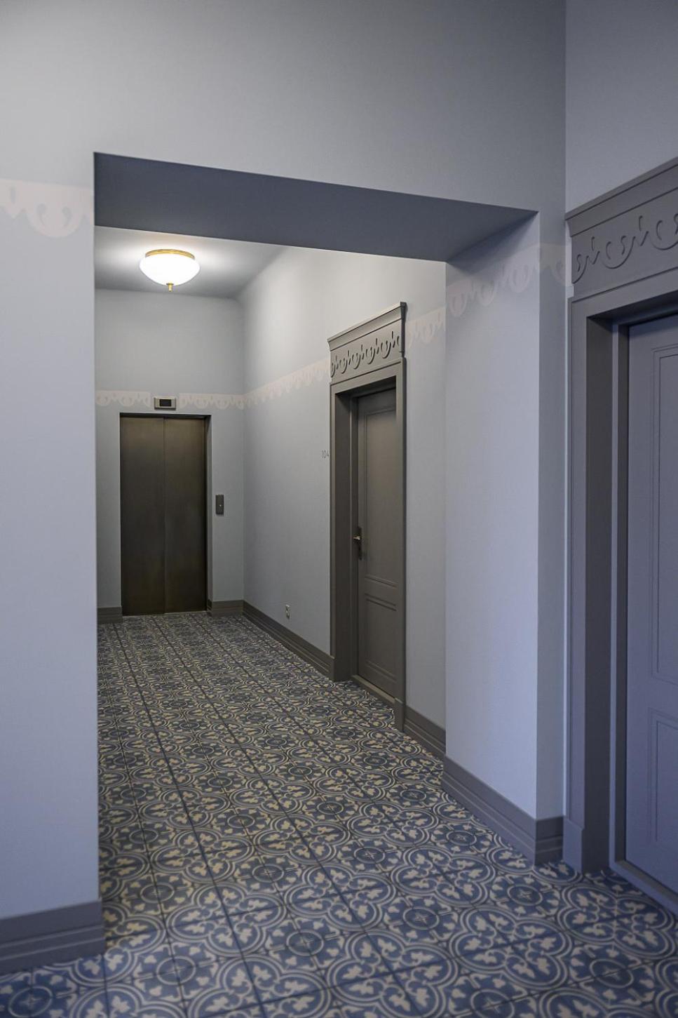 Two-Bedroom Apartment - Photo 27