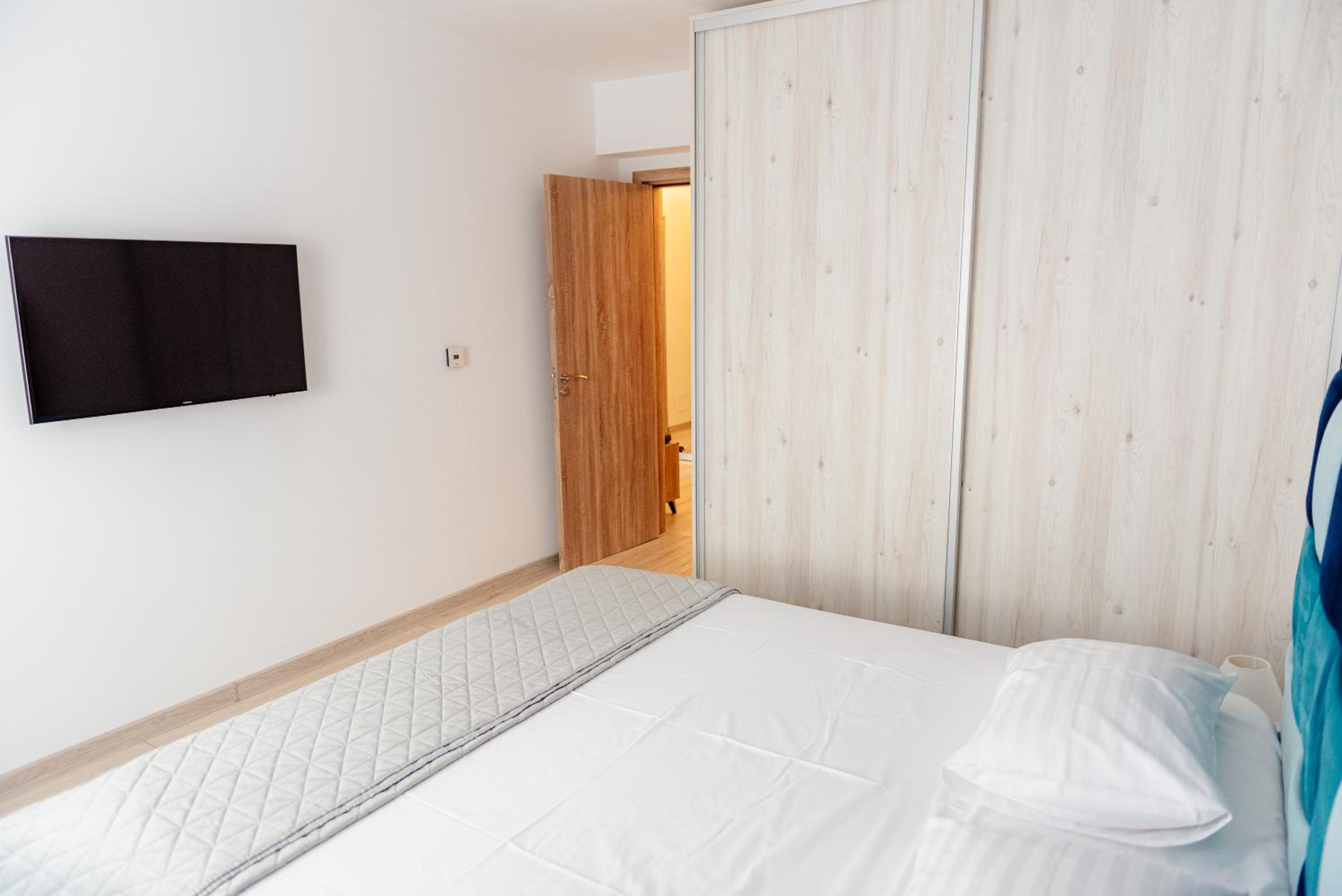 Two-Bedroom Apartment - Photo 5